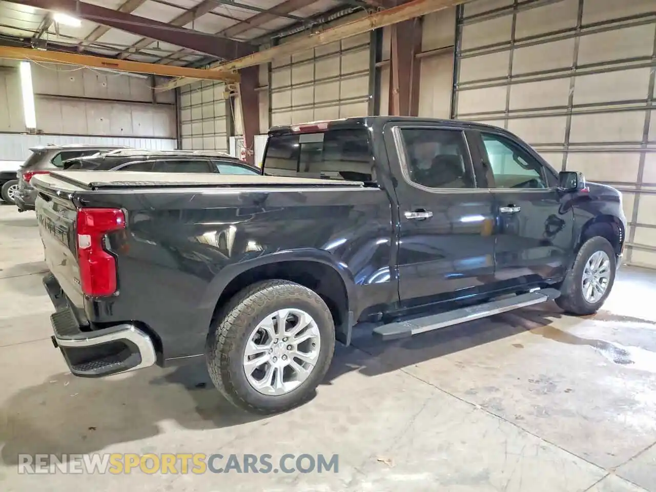 3 Photograph of a damaged car 2GCUDGED4R1218115 CHEVROLET SILVERADO 2024