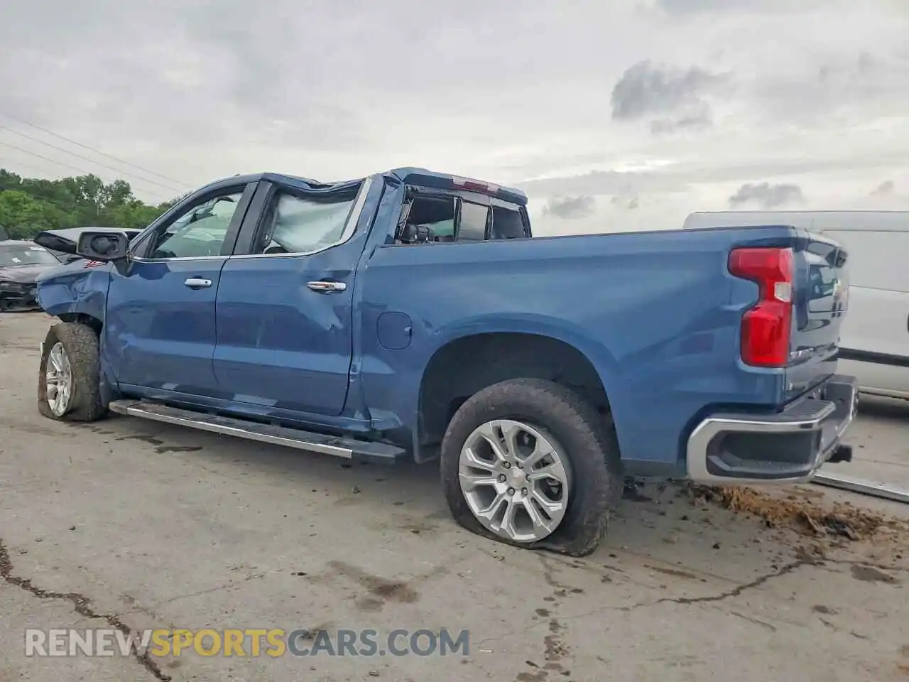 2 Photograph of a damaged car 2GCUDGED9R1227053 CHEVROLET SILVERADO 2024
