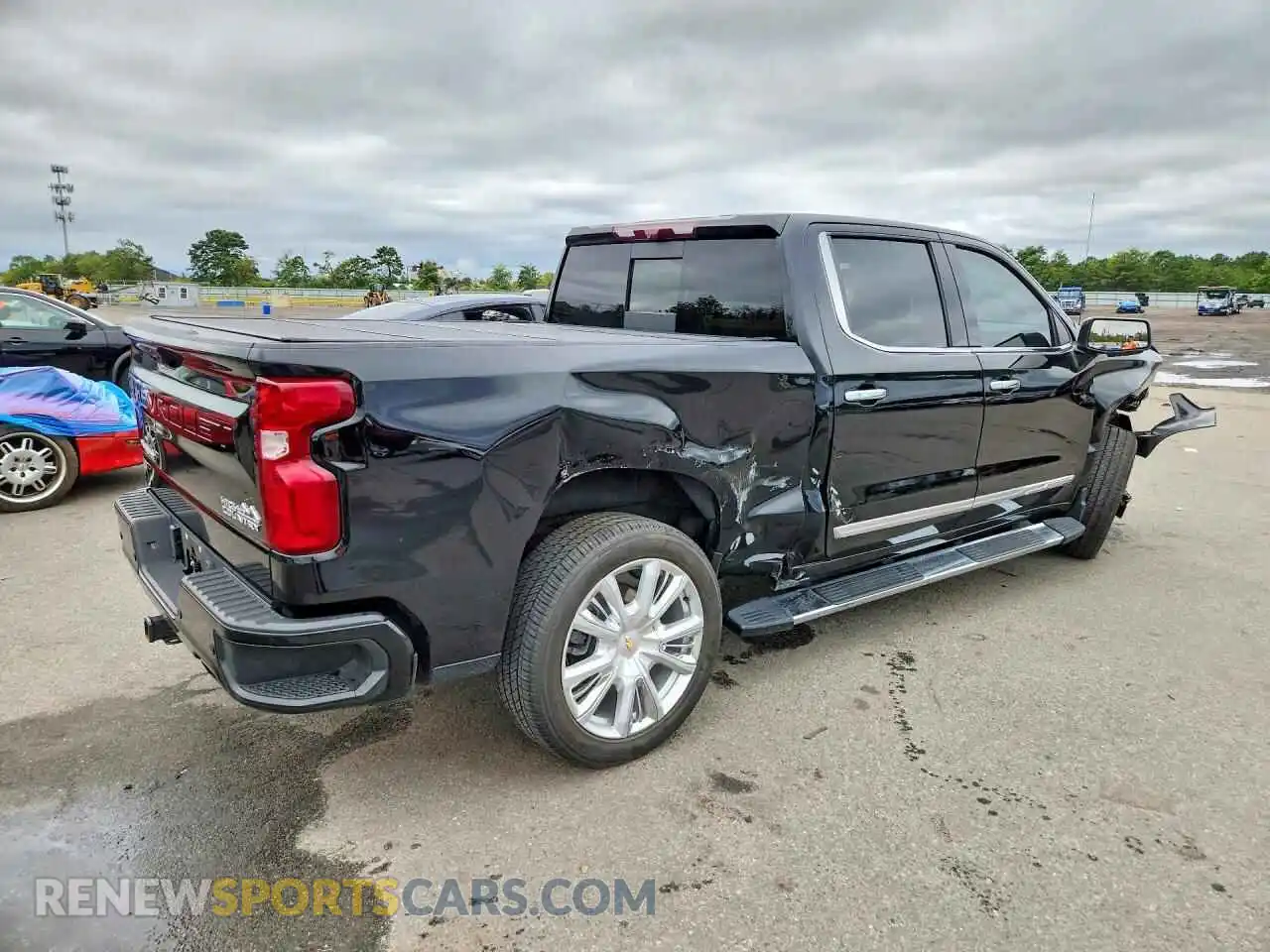 3 Photograph of a damaged car 2GCUDJED1R1177259 CHEVROLET SILVERADO 2024