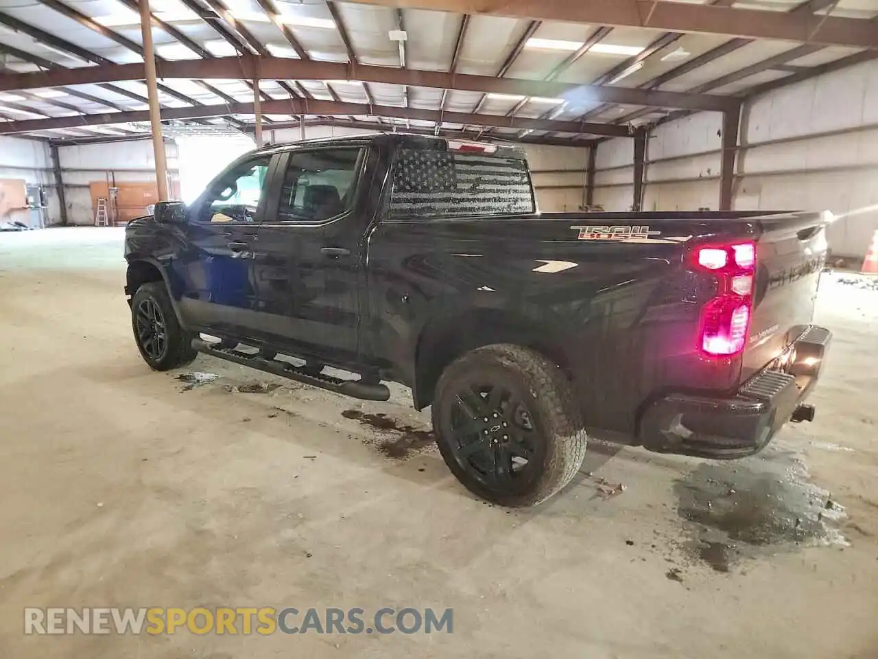 2 Photograph of a damaged car 3GCPDCEK1RG428523 CHEVROLET SILVERADO 2024