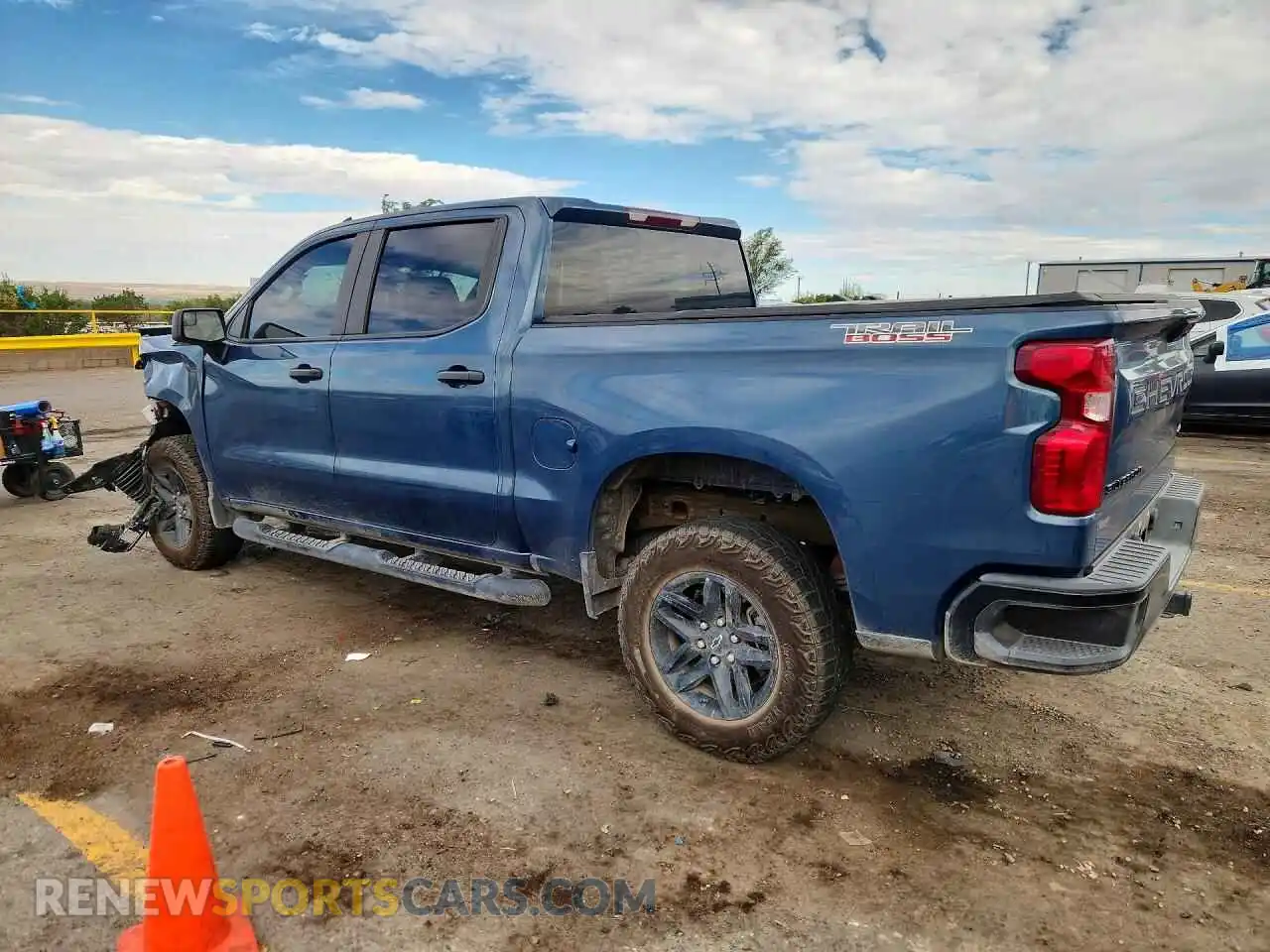 2 fotografías del automóvil dañado 3GCPDCEK4RG208082 CHEVROLET SILVERADO 2024