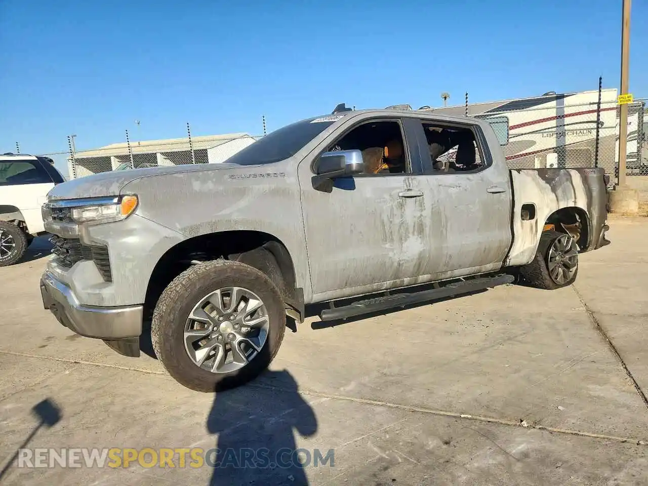 1 Photograph of a damaged car 3GCPDDEK6RG244863 CHEVROLET SILVERADO 2024