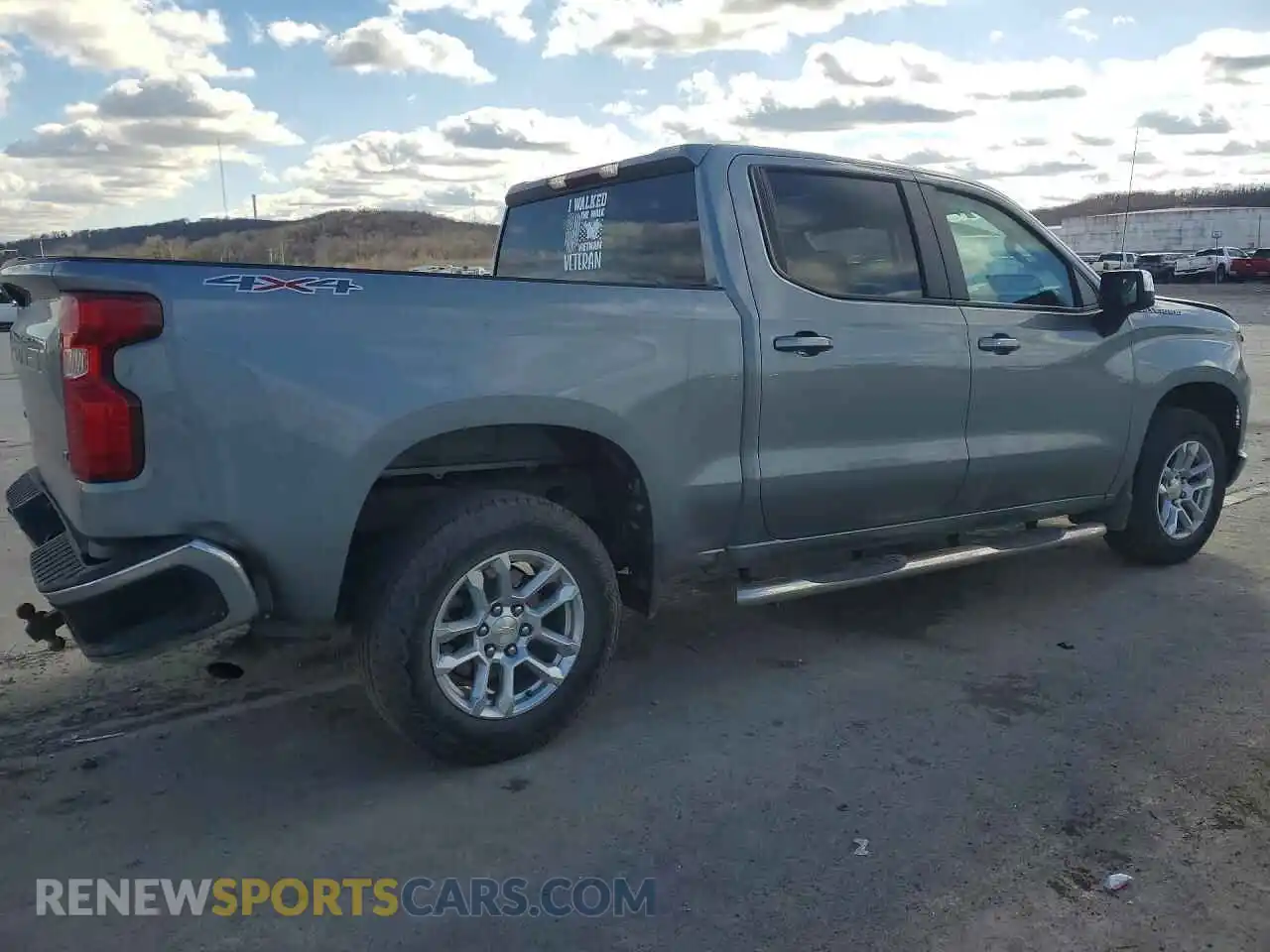 3 Photograph of a damaged car 3GCPDDEK8RG171852 CHEVROLET SILVERADO 2024