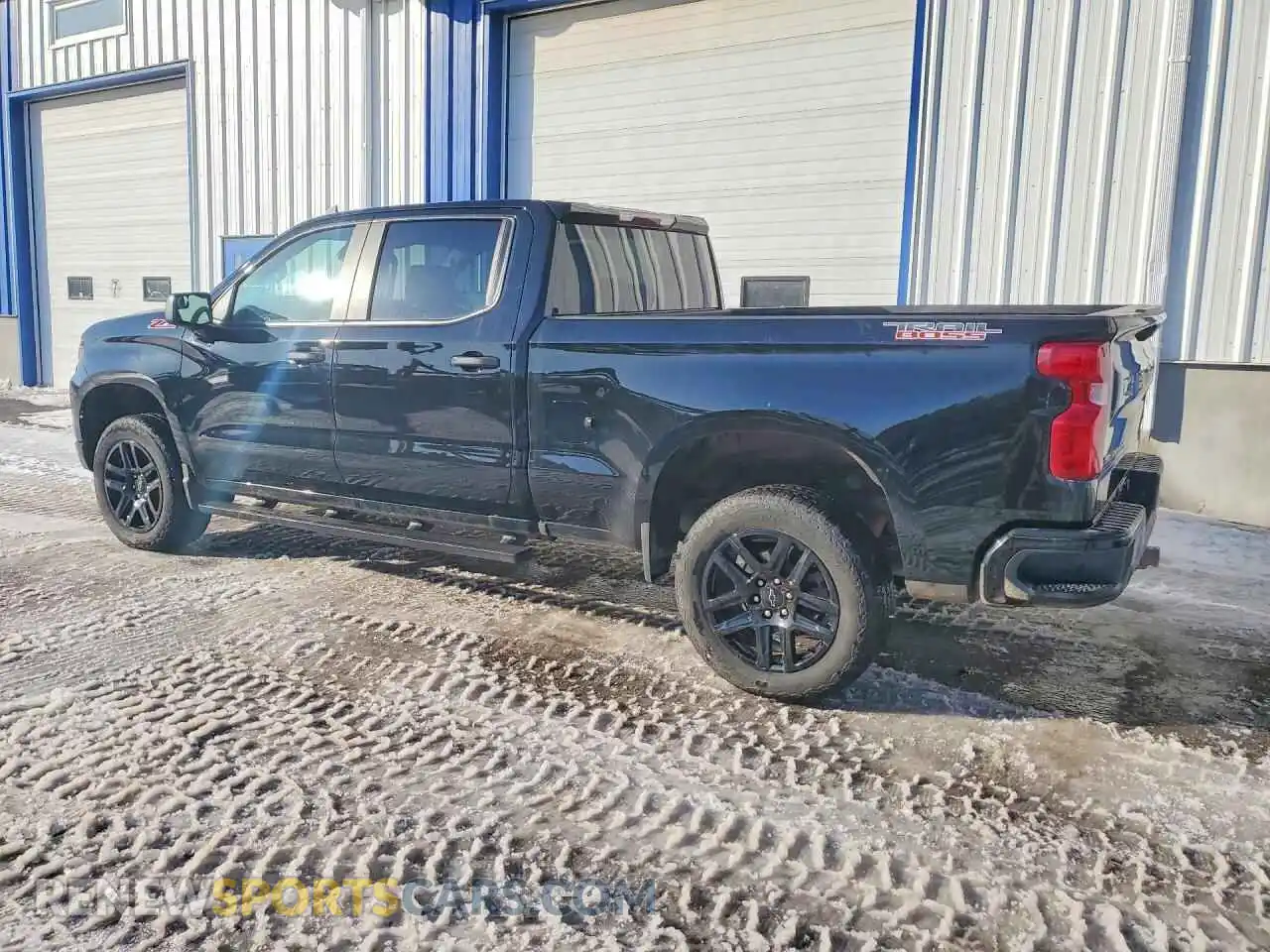2 Photograph of a damaged car 3GCUDCED2RG417809 CHEVROLET SILVERADO 2024