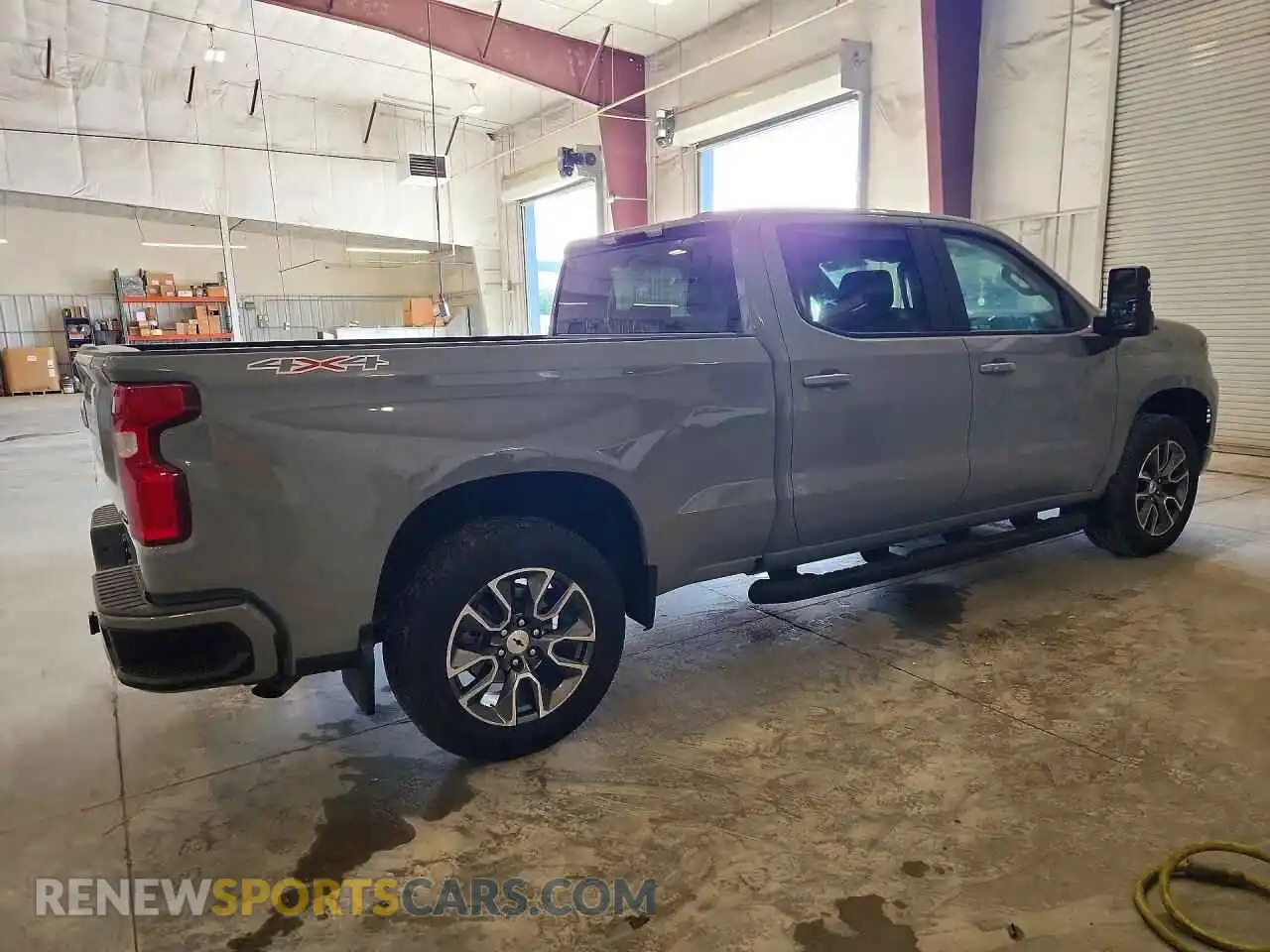3 Фотография поврежденного автомобиля 3GCUDEE8XRG425431 CHEVROLET SILVERADO 2024