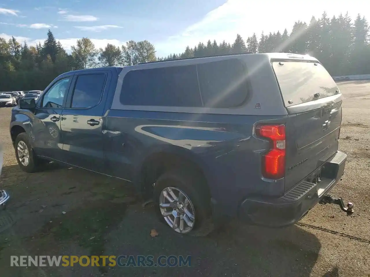 2 Photograph of a damaged car 3GCUDEED8RG246785 CHEVROLET SILVERADO 2024