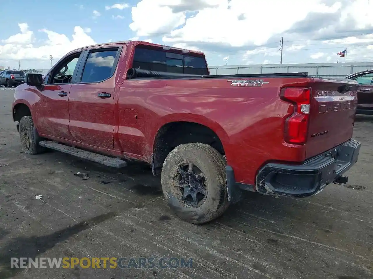 2 fotografías del automóvil dañado 3GCUDFE84RG103406 CHEVROLET SILVERADO 2024