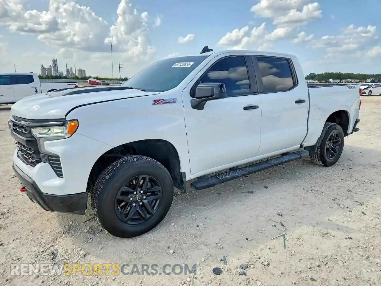 1 Photograph of a damaged car 3GCUDFED7RG315102 CHEVROLET SILVERADO 2024