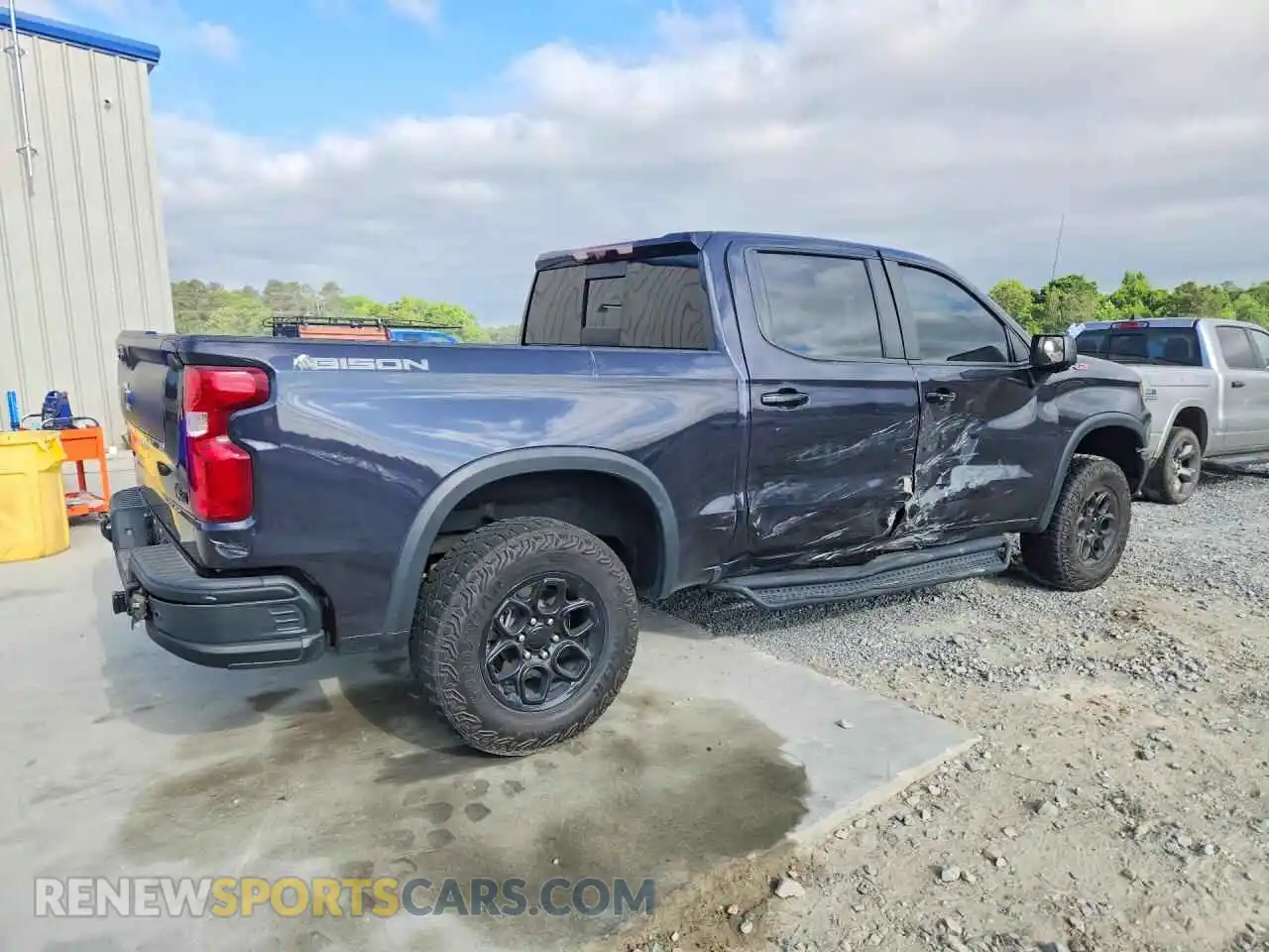 3 Photograph of a damaged car 3GCUDHE8XRG100070 CHEVROLET SILVERADO 2024