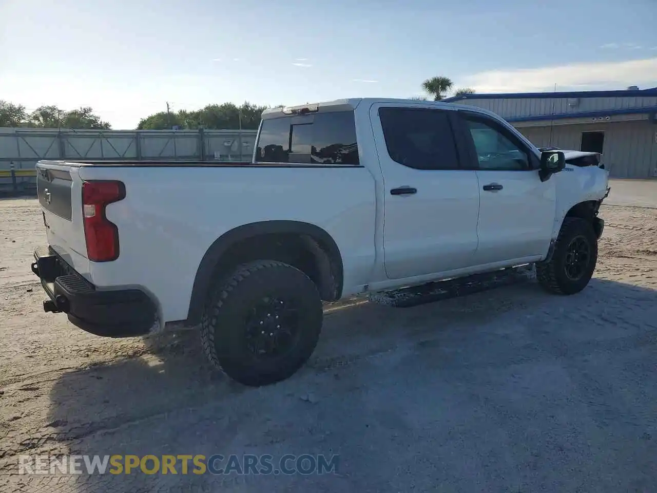 3 Фотография поврежденного автомобиля 3GCUDHE8XRG299184 CHEVROLET SILVERADO 2024