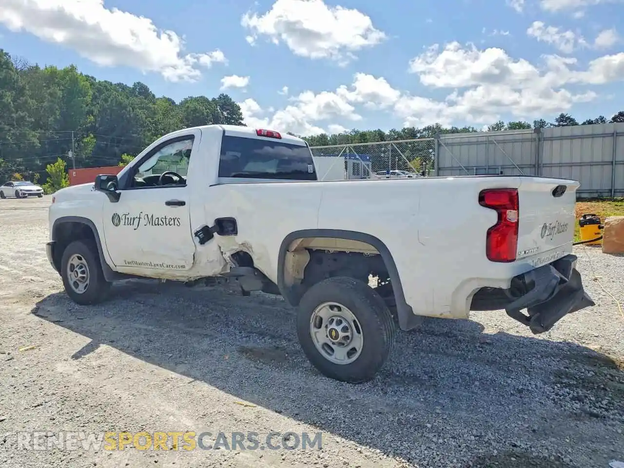 2 fotografías del automóvil dañado 1GC0ALE72SF151443 CHEVROLET SILVERADO 2025