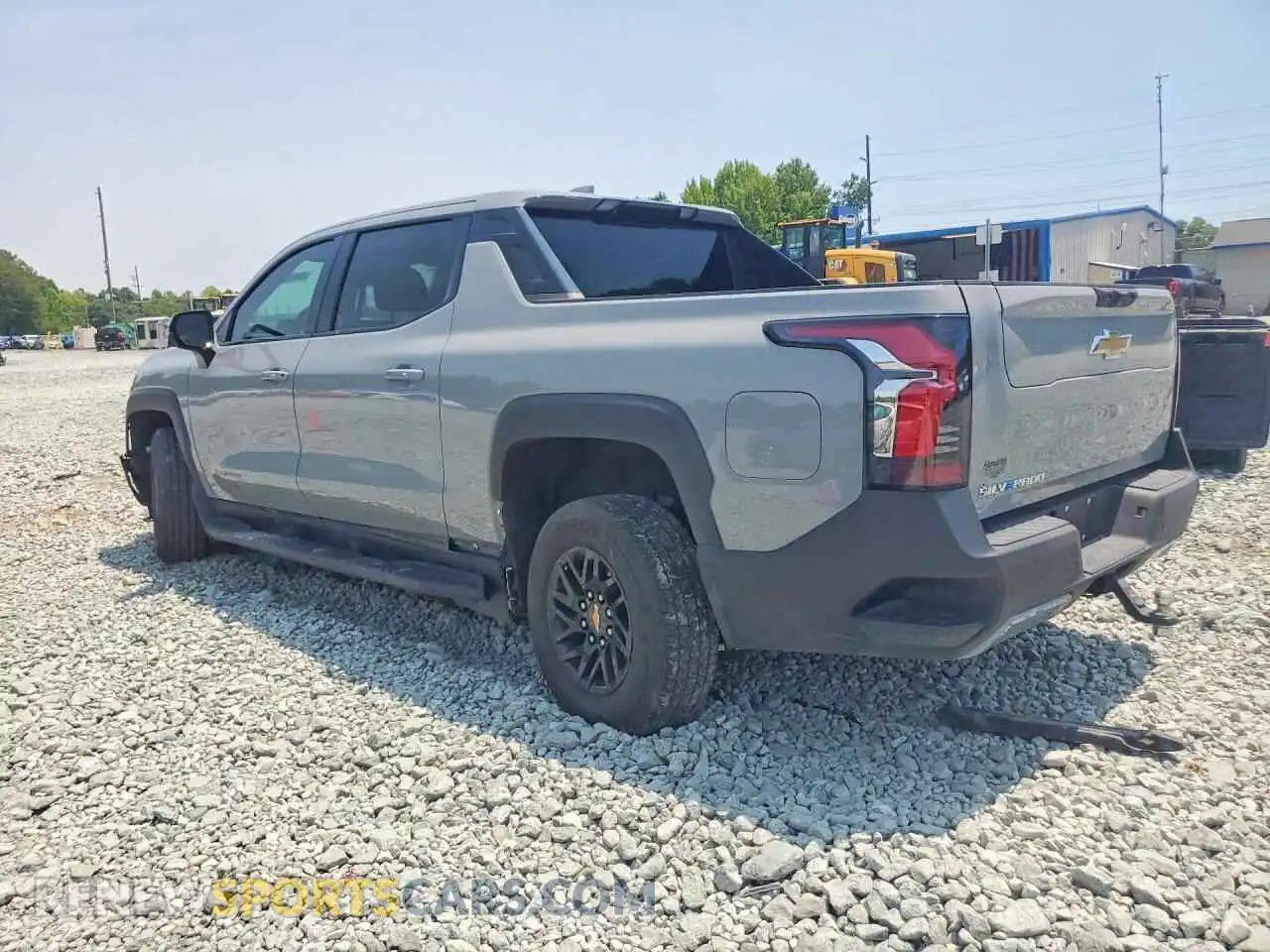 2 Фотография поврежденного автомобиля 1GC10ZED8SU403661 CHEVROLET SILVERADO 2025