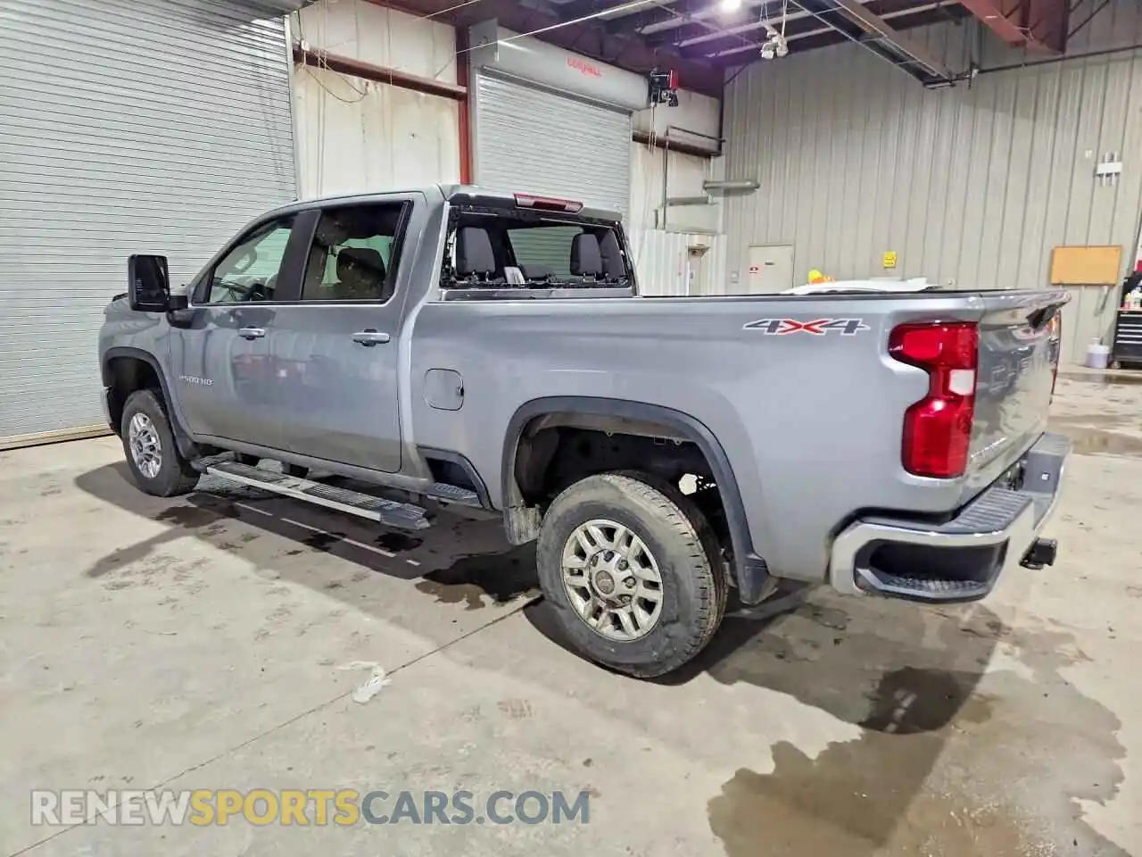 2 fotografías del automóvil dañado 1GC1KNEY5SF331800 CHEVROLET SILVERADO 2025