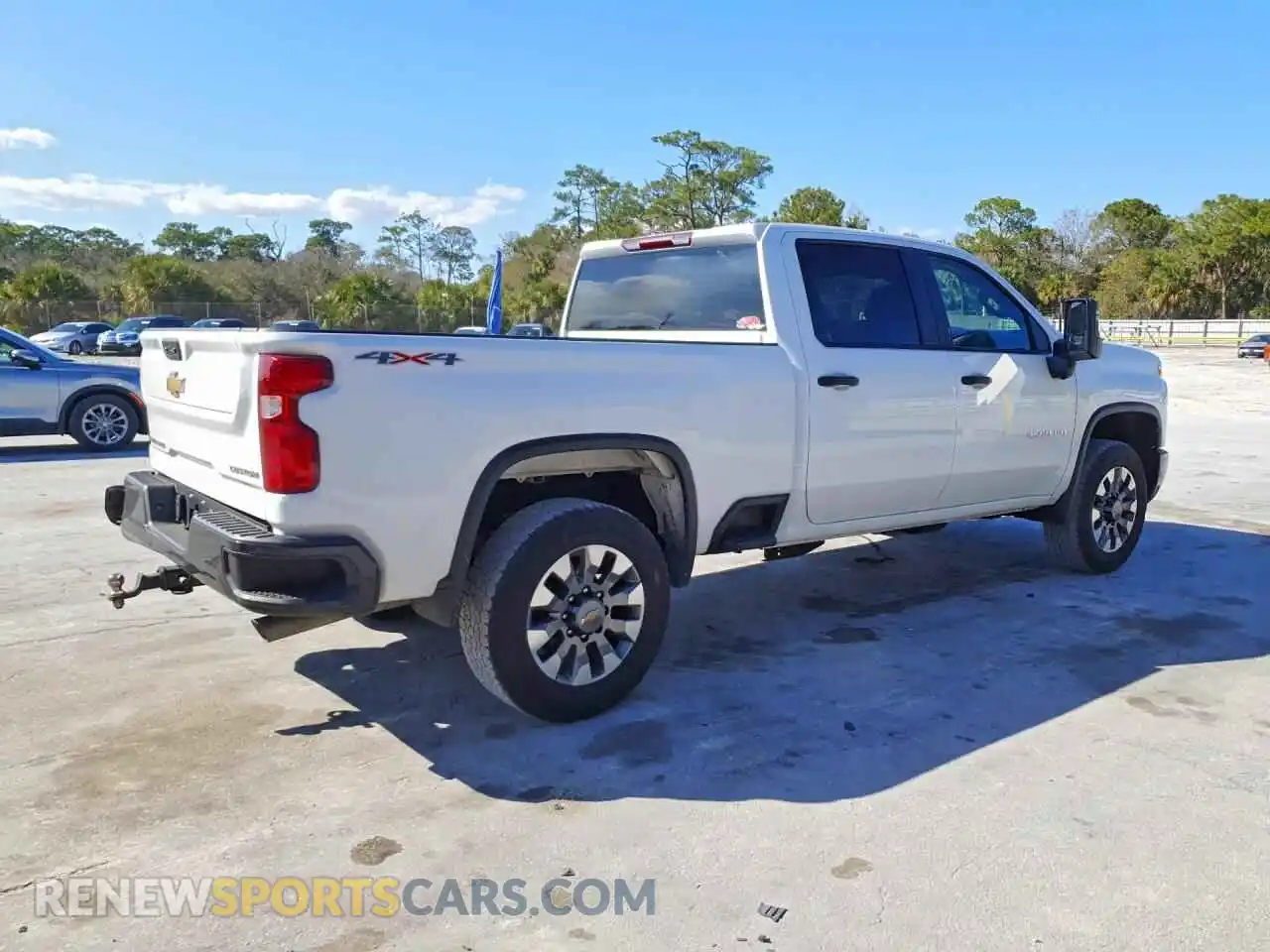3 Photograph of a damaged car 1GC4KME76SF366523 CHEVROLET SILVERADO 2025