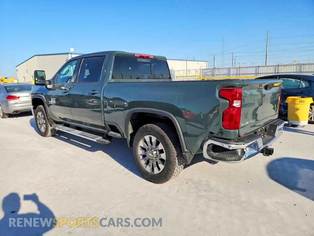 2 Фотография поврежденного автомобиля 1GC4KNEY3SF270492 CHEVROLET SILVERADO 2025