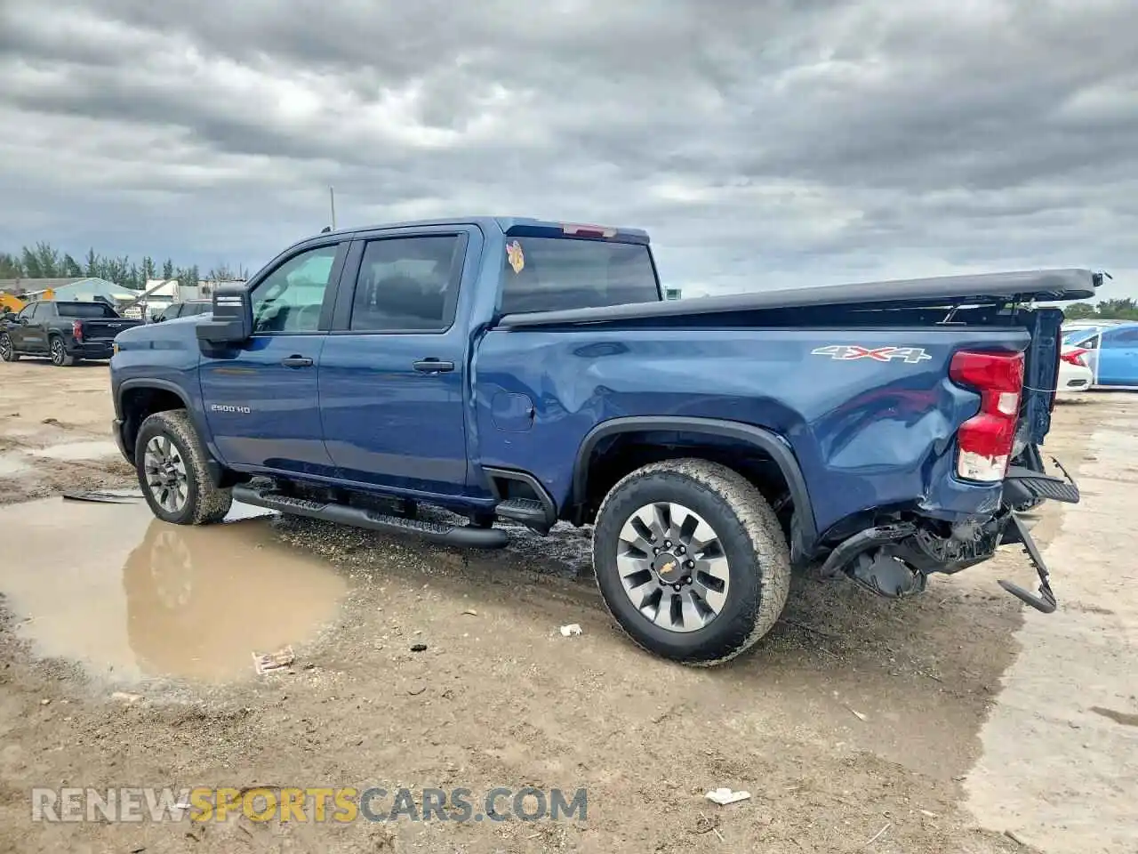 2 fotografías del automóvil dañado 2GC4KME78S1231597 CHEVROLET SILVERADO 2025