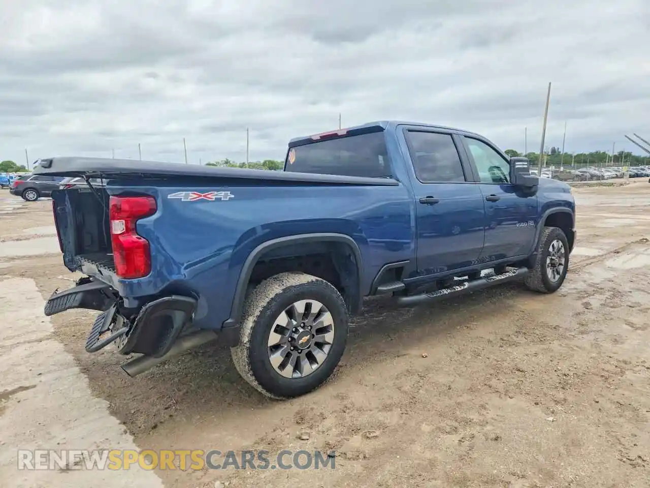 3 fotografías del automóvil dañado 2GC4KME78S1231597 CHEVROLET SILVERADO 2025