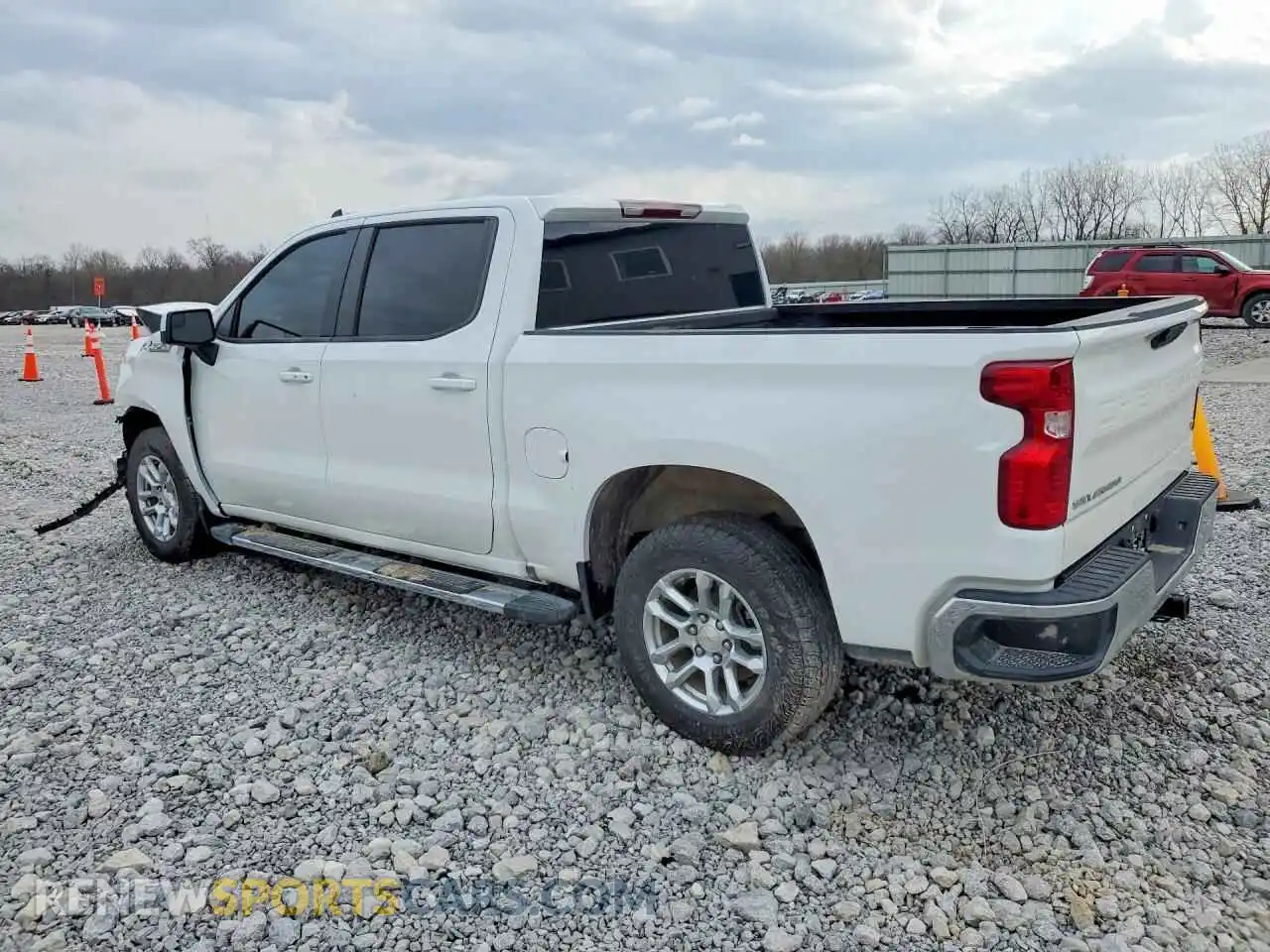 2 Photograph of a damaged car 2GCUKDEDXS1213401 CHEVROLET SILVERADO 2025