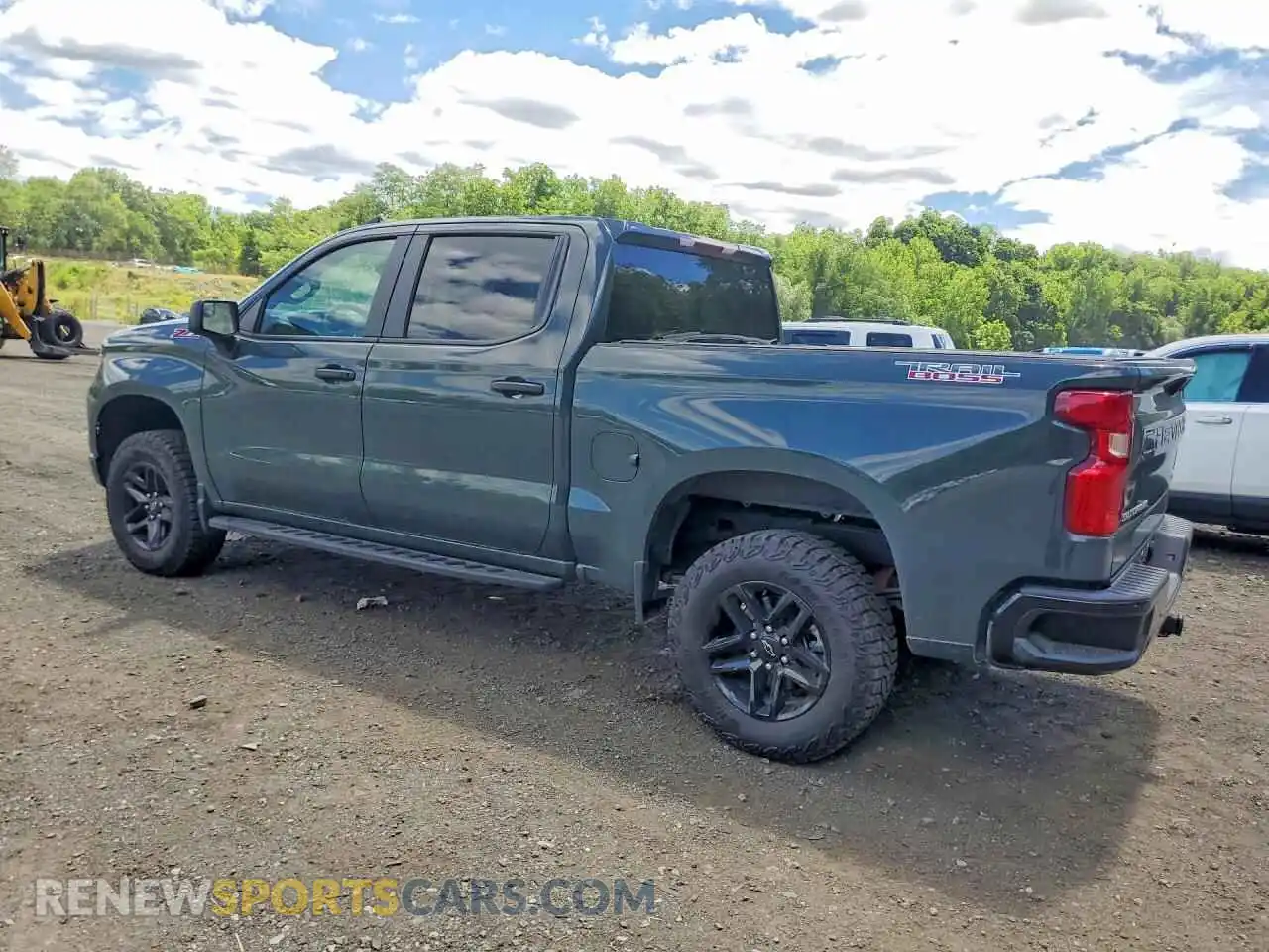 2 Фотография поврежденного автомобиля 3GCPKCEK0SG373817 CHEVROLET SILVERADO 2025