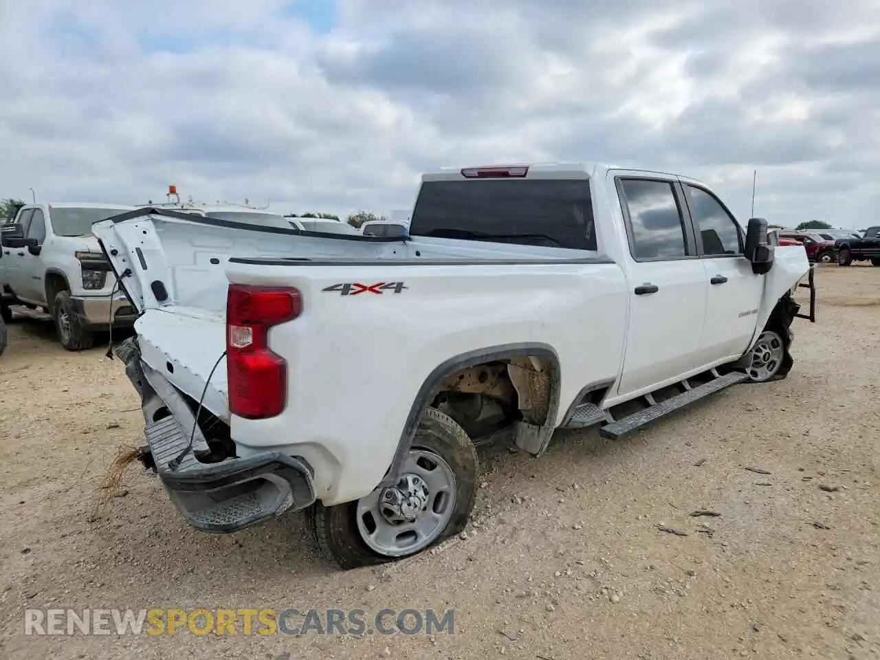3 Photograph of a damaged car 1GC4KLE70TF289904 CHEVROLET SILVERADO 2026