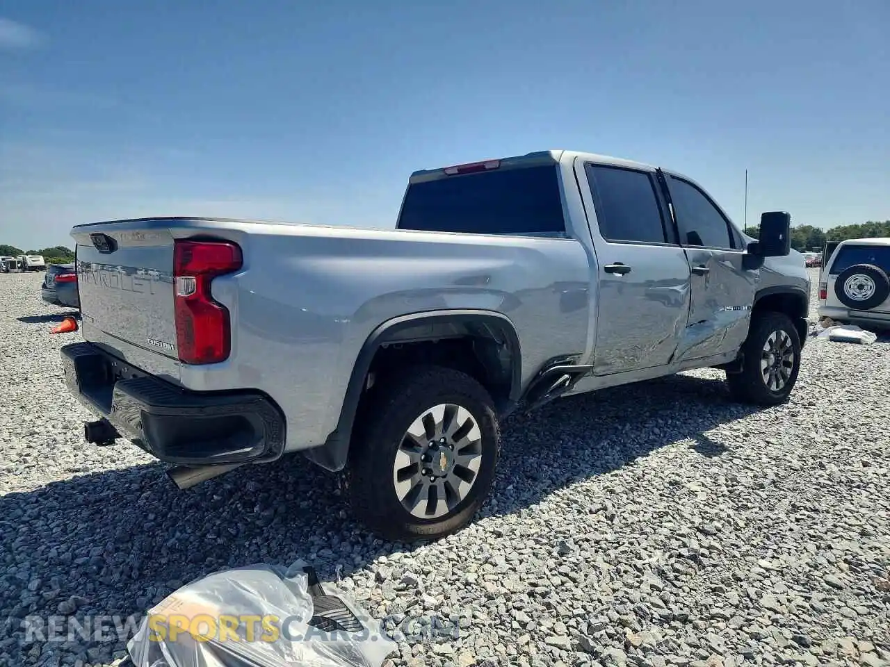 3 Фотография поврежденного автомобиля 1GC4KME78TF155289 CHEVROLET SILVERADO 2026