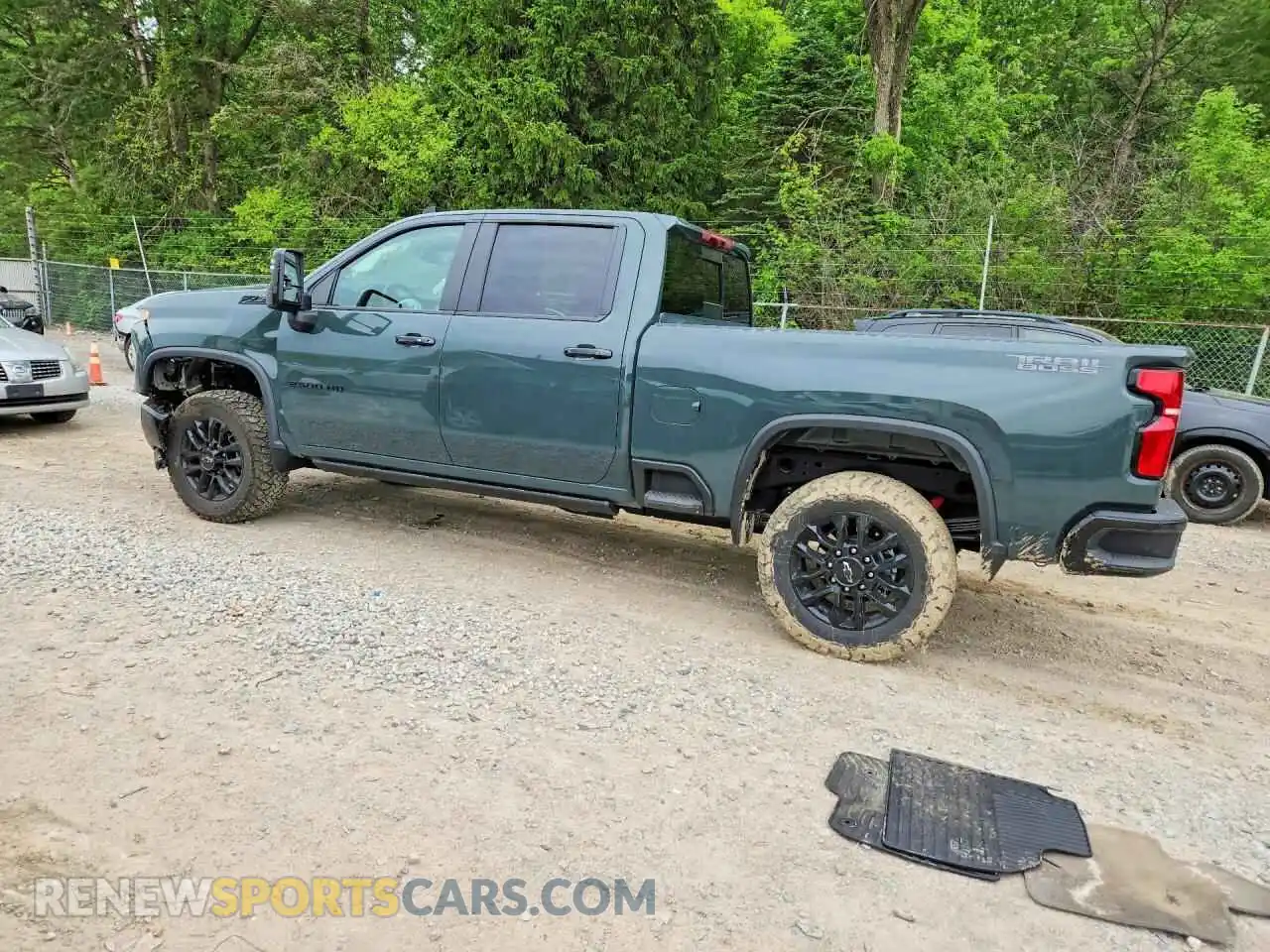 2 Photograph of a damaged car 1GC4KNE78TF220275 CHEVROLET SILVERADO 2026
