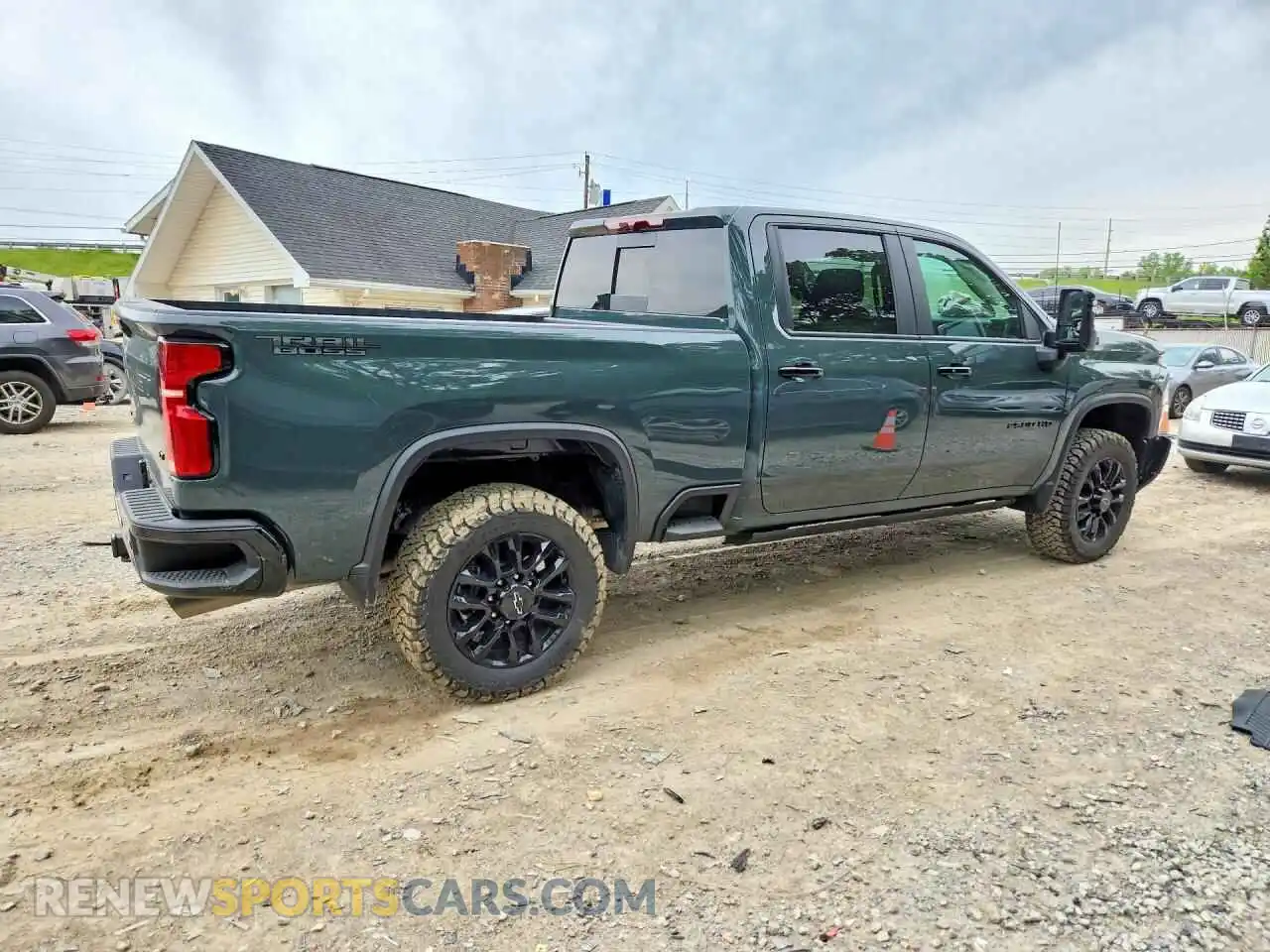 3 Photograph of a damaged car 1GC4KNE78TF220275 CHEVROLET SILVERADO 2026
