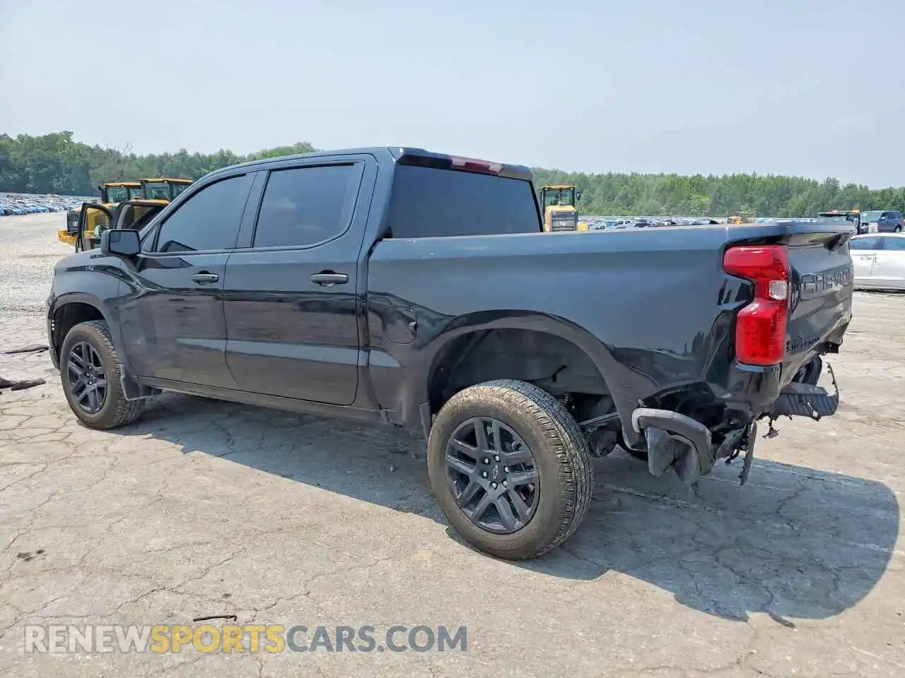 2 fotografías del automóvil dañado 1GCPABEK2TZ163377 CHEVROLET SILVERADO 2026