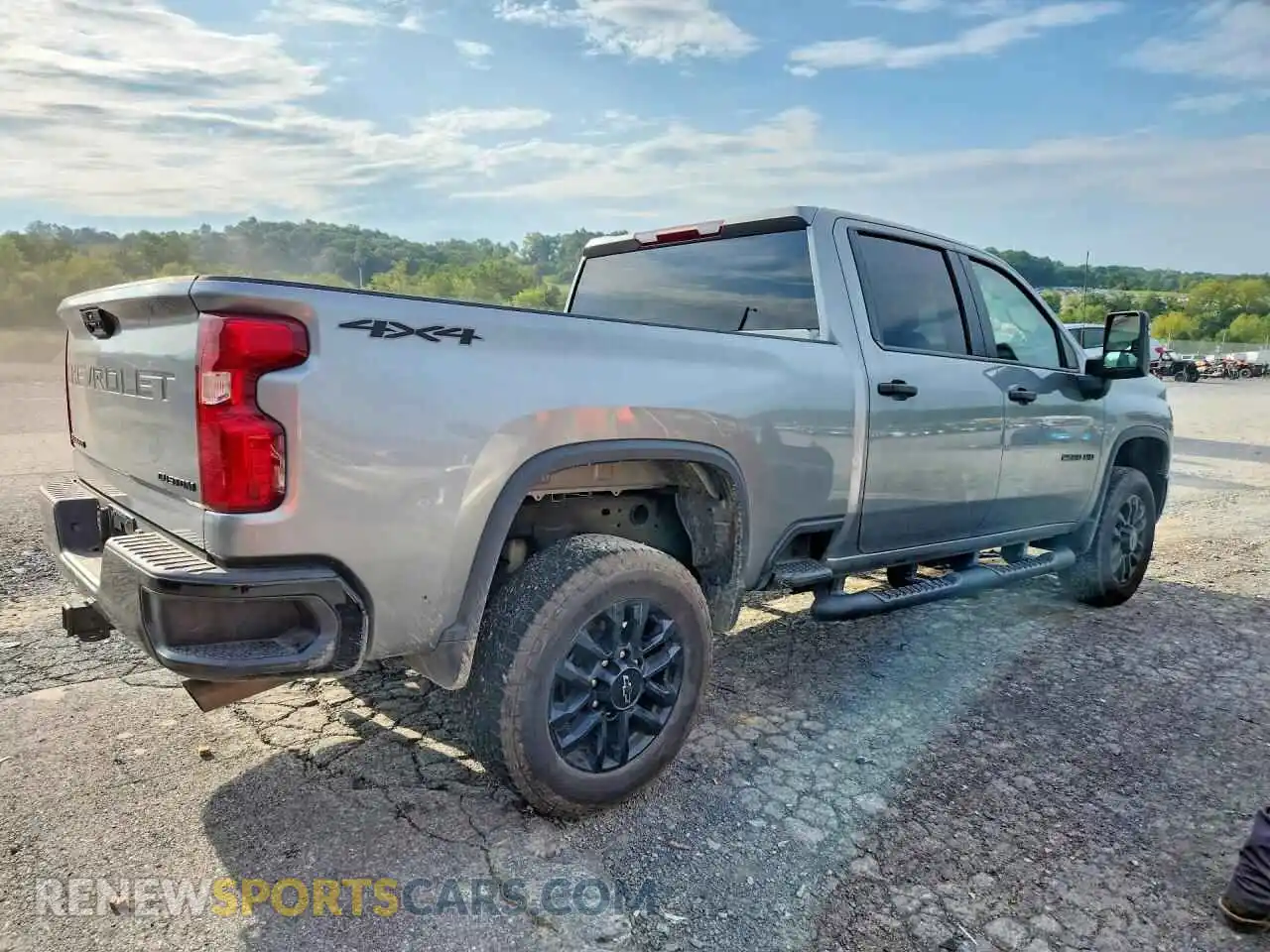 3 Фотография поврежденного автомобиля 2GC4KME75T1117798 CHEVROLET SILVERADO 2026