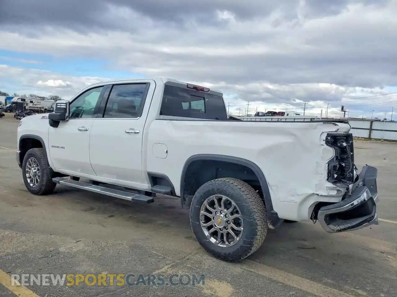 2 Photograph of a damaged car 2GC4KPEY4T1148275 CHEVROLET SILVERADO 2026