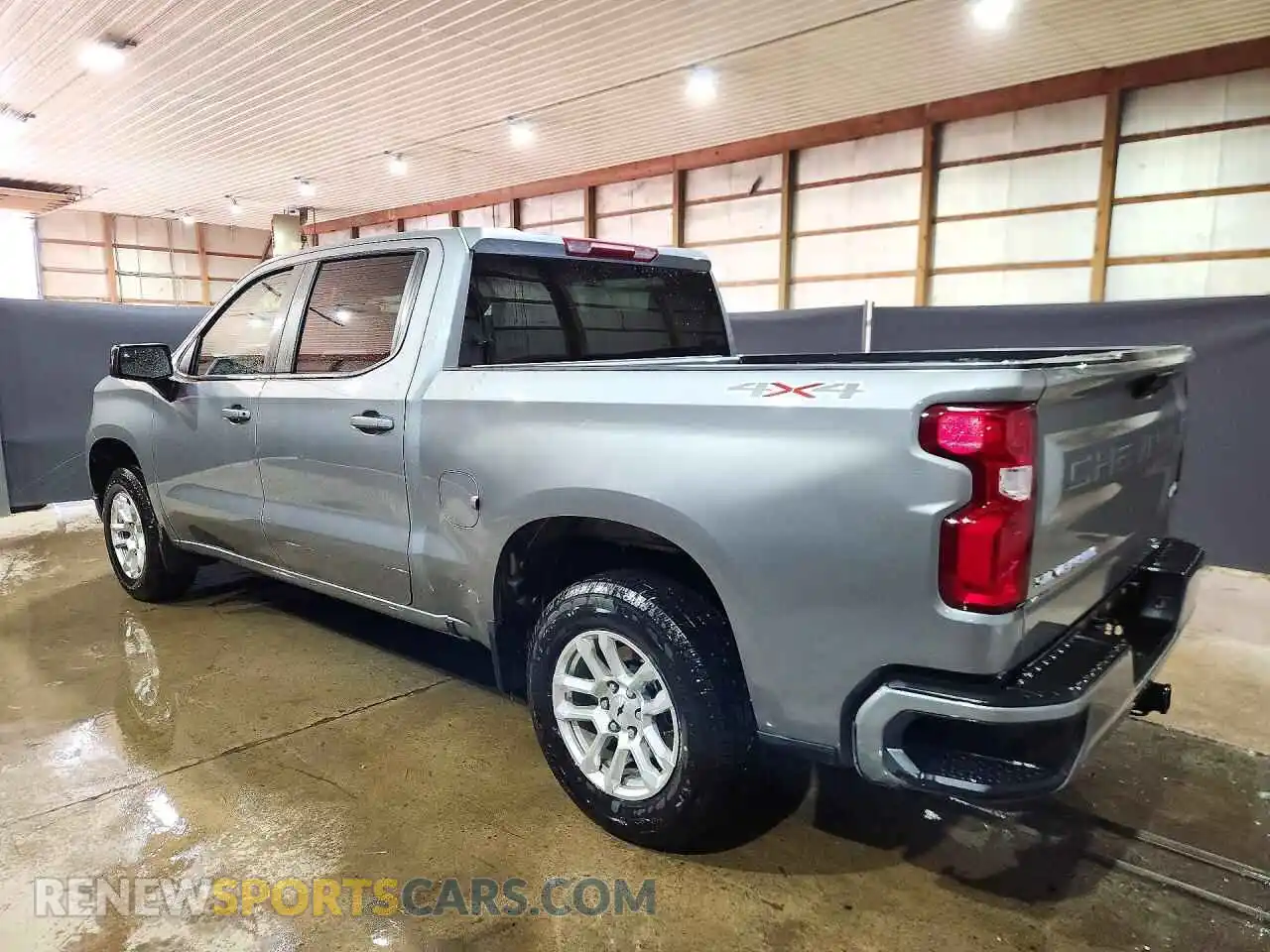 2 Photograph of a damaged car 2GCUKEEDXT1125567 CHEVROLET SILVERADO 2026