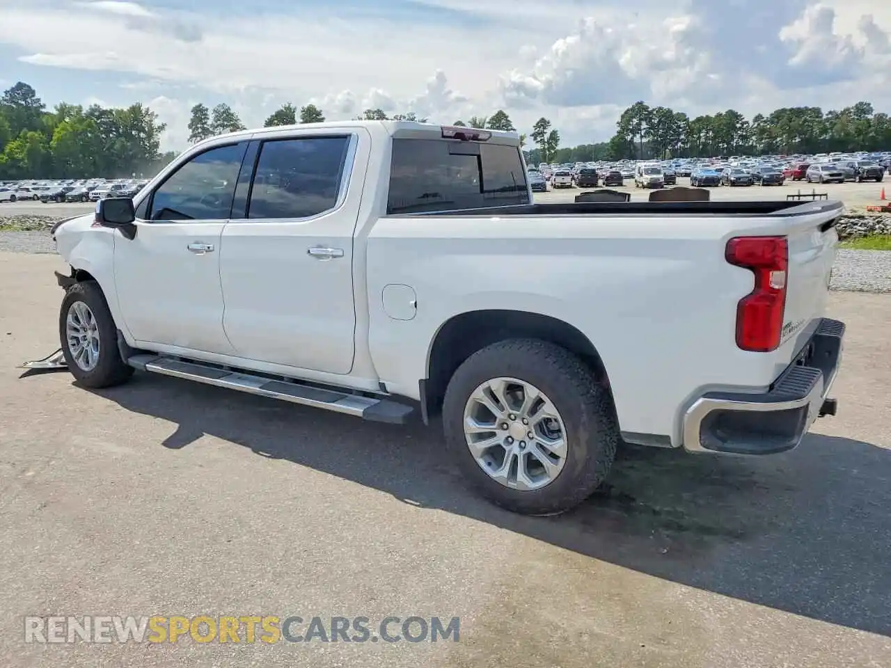 2 Photograph of a damaged car 2GCUKGED4T1104922 CHEVROLET SILVERADO 2026