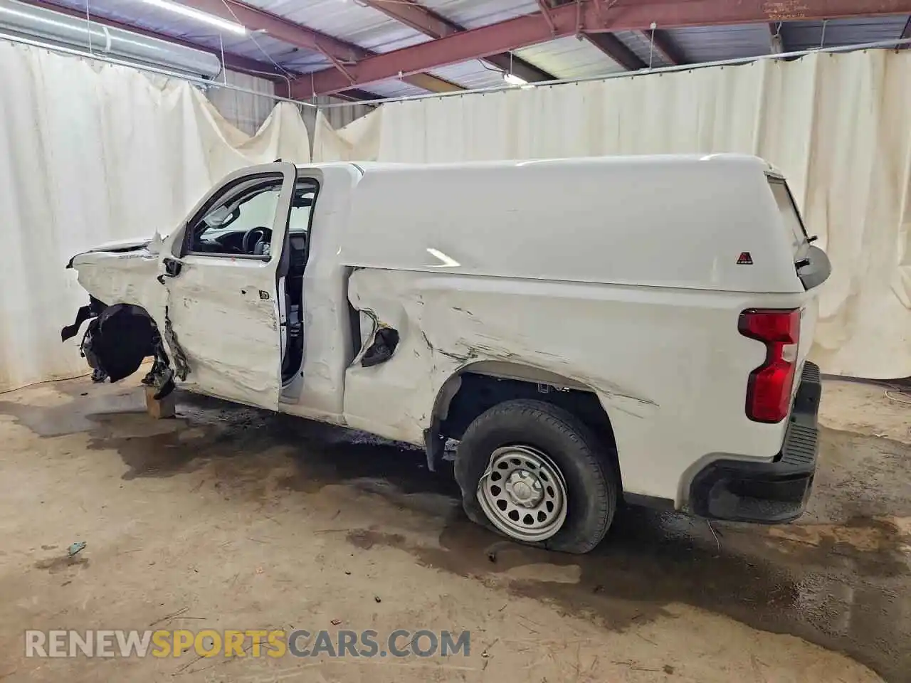 2 Photograph of a damaged car 3GCNAAEK3TG233745 CHEVROLET SILVERADO 2026