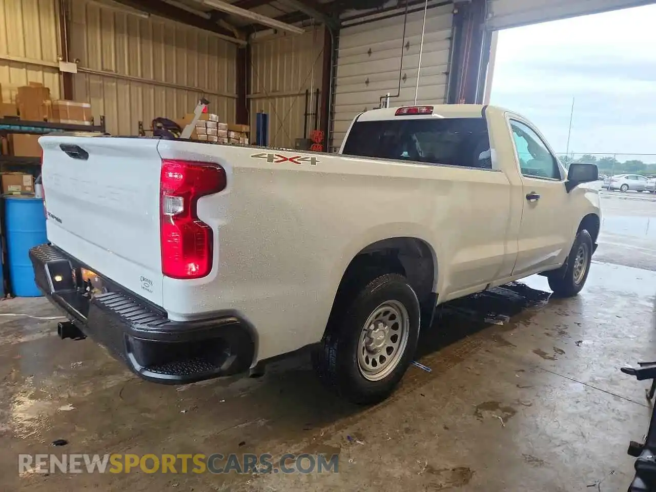 3 Photograph of a damaged car 3GCNKAED2TG115233 CHEVROLET SILVERADO 2026