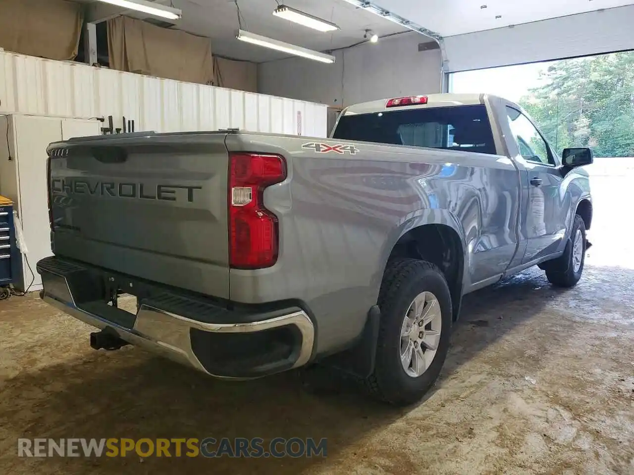 3 Photograph of a damaged car 3GCNKAED9TG212204 CHEVROLET SILVERADO 2026