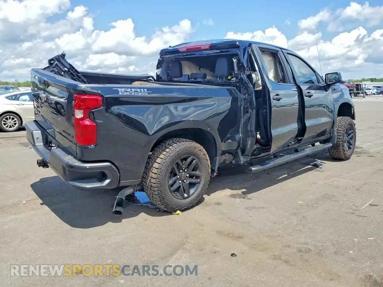 3 Фотография поврежденного автомобиля 3GCPKCEK4TG170737 CHEVROLET SILVERADO 2026