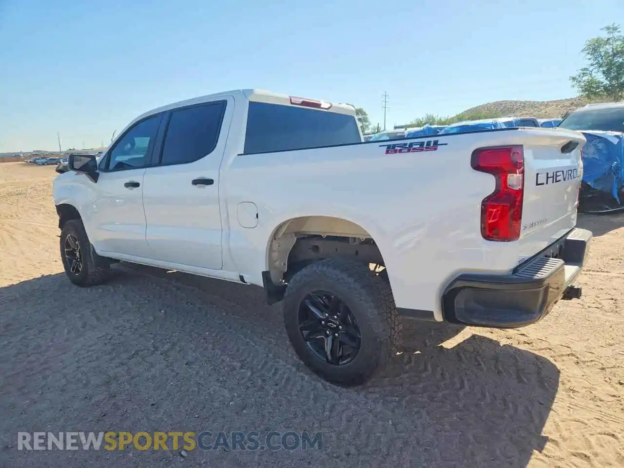 2 Photograph of a damaged car 3GCUKCED3TG235159 CHEVROLET SILVERADO 2026