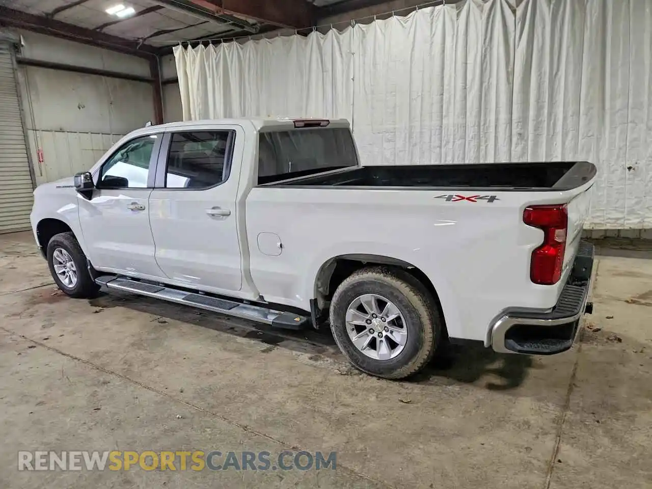 2 Photograph of a damaged car 3GCUKDED1TG346511 CHEVROLET SILVERADO 2026
