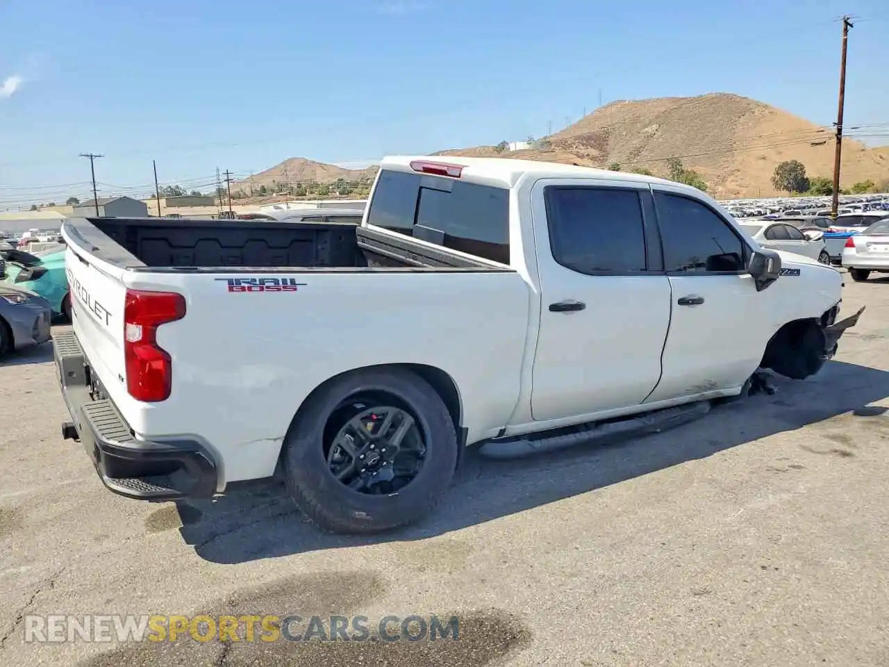3 Photograph of a damaged car 3GCUKFED2TG327901 CHEVROLET SILVERADO 2026