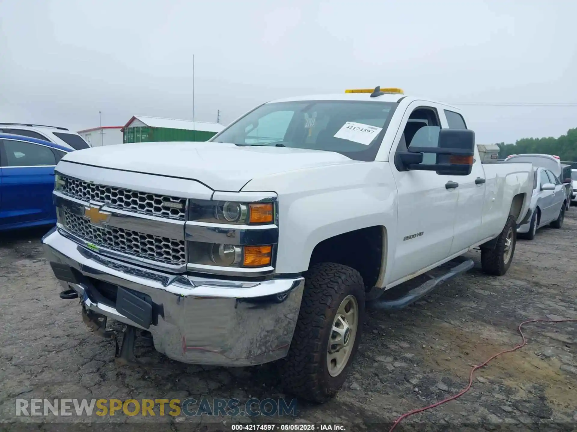 2 Photograph of a damaged car 2GC2CREG2K1226543 CHEVROLET SILVERADO 2500HD 2019