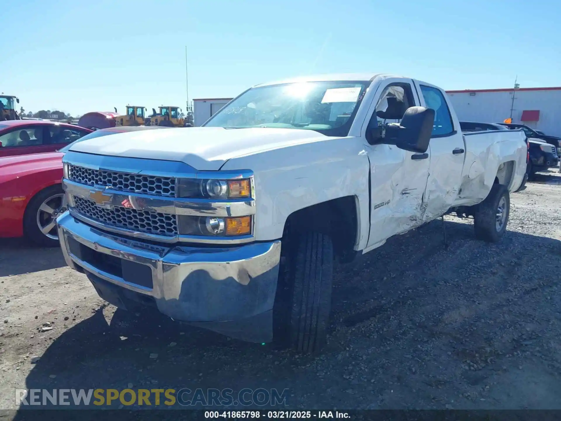 2 fotografías del automóvil dañado 2GC2CREG7K1151354 CHEVROLET SILVERADO 2500HD 2019