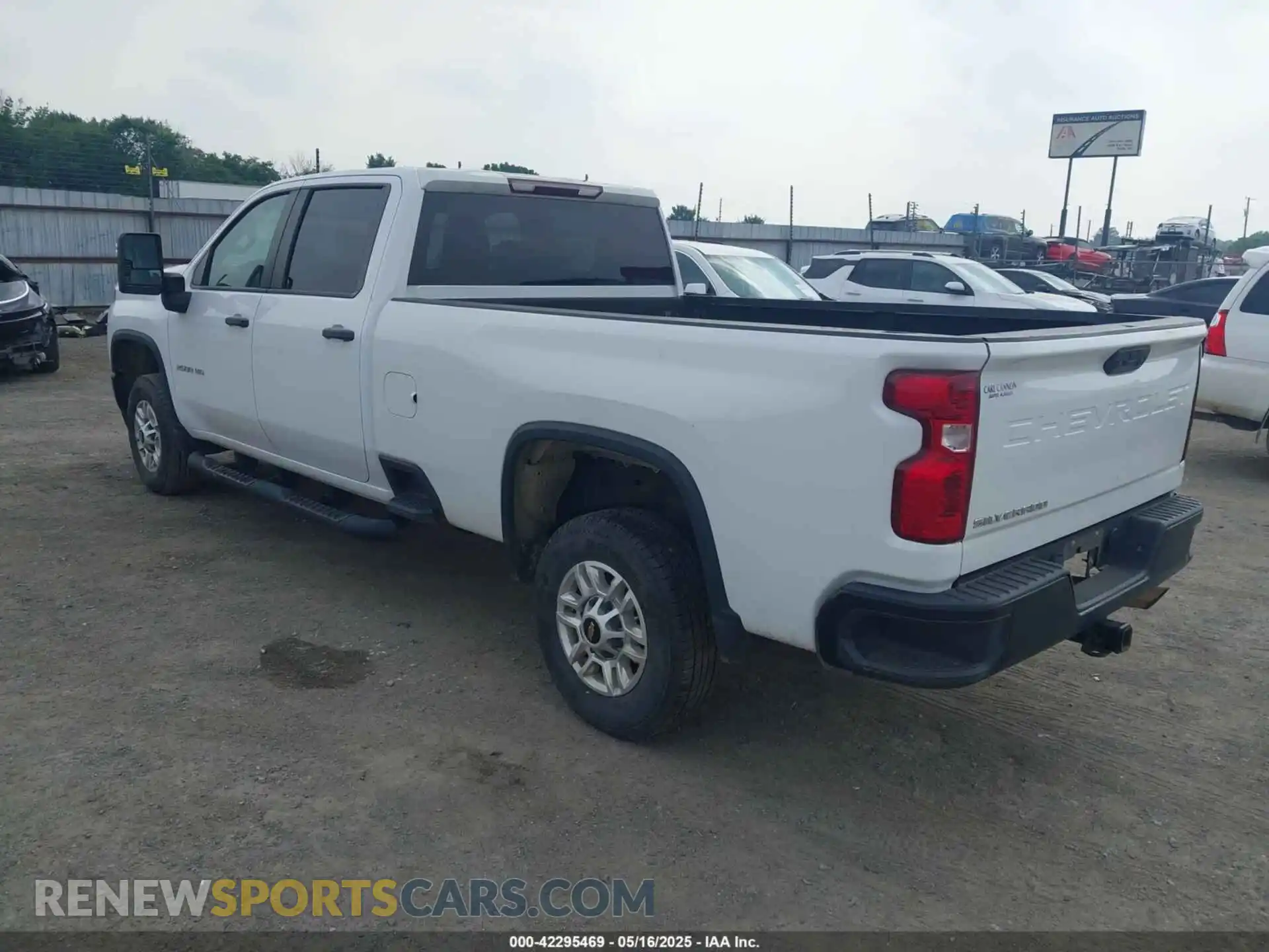 3 Photograph of a damaged car 1GC1WLE77MF292534 CHEVROLET SILVERADO 2500HD 2021