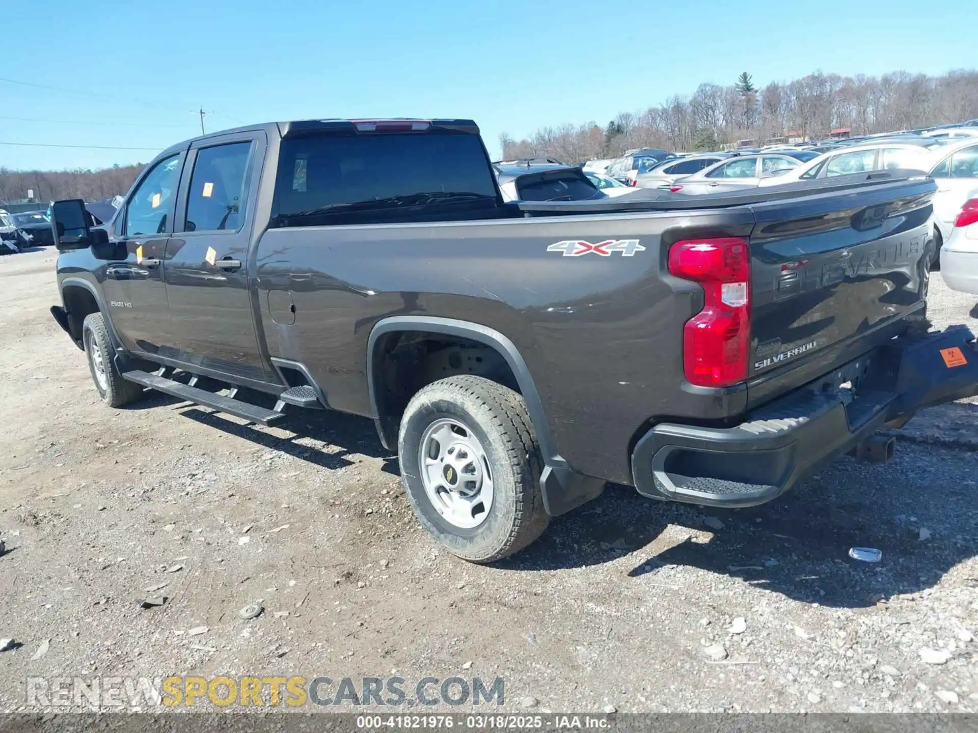 3 Photograph of a damaged car 1GC4YLE75MF112698 CHEVROLET SILVERADO 2500HD 2021