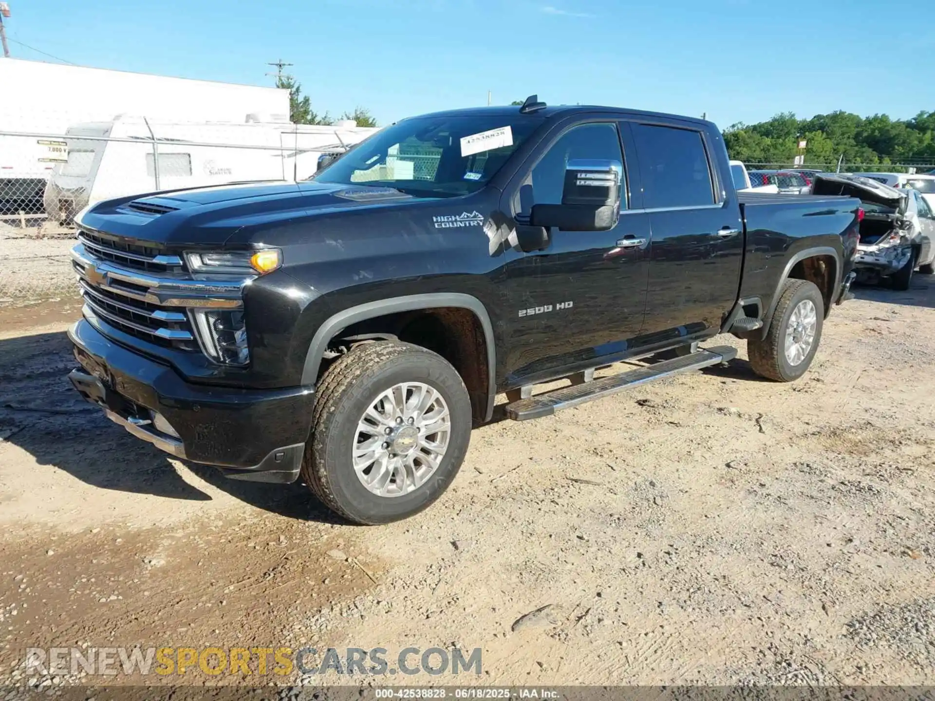 2 Photograph of a damaged car 1GC4YREY4NF235941 CHEVROLET SILVERADO 2500HD 2022