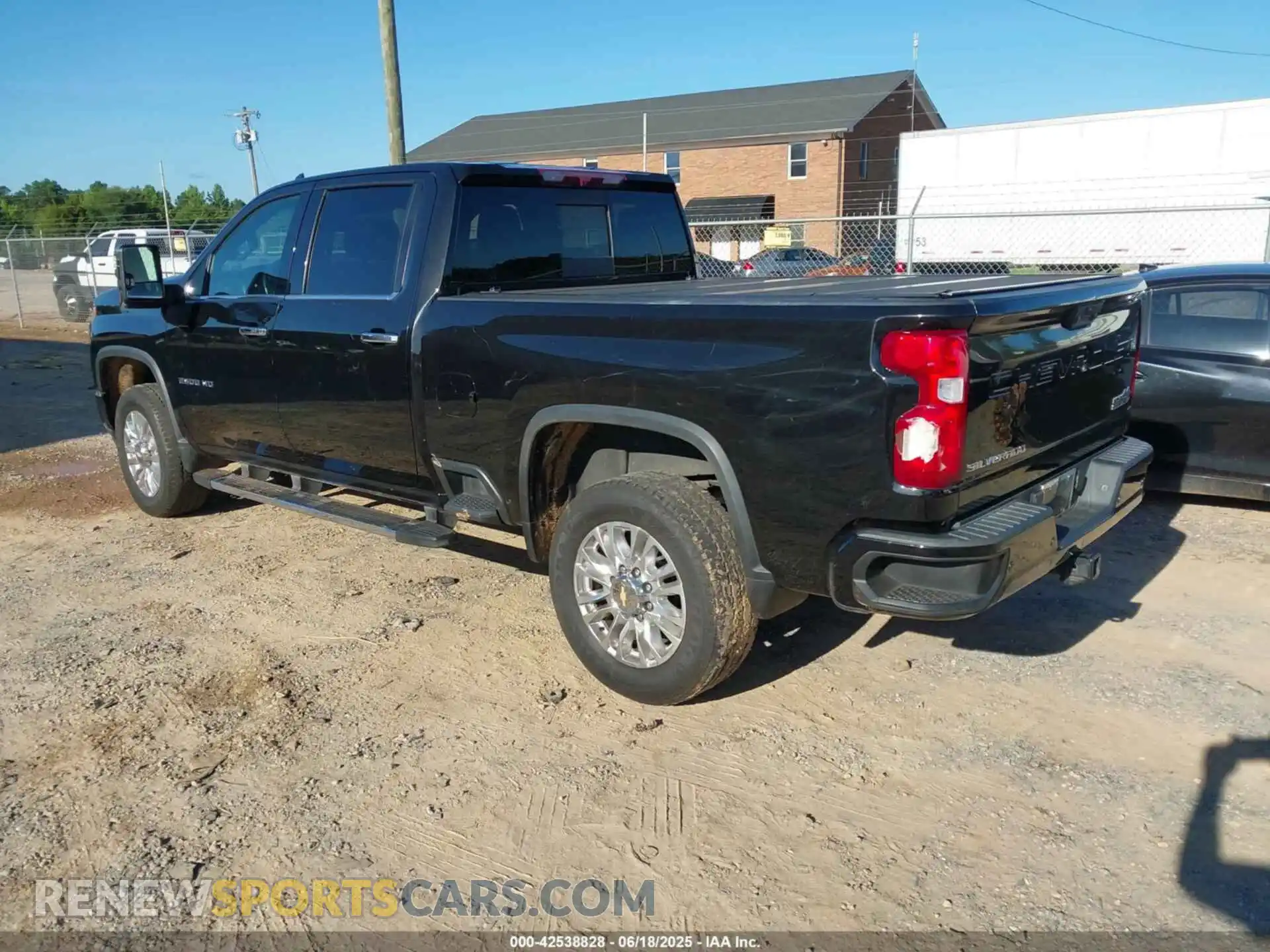 3 Photograph of a damaged car 1GC4YREY4NF235941 CHEVROLET SILVERADO 2500HD 2022