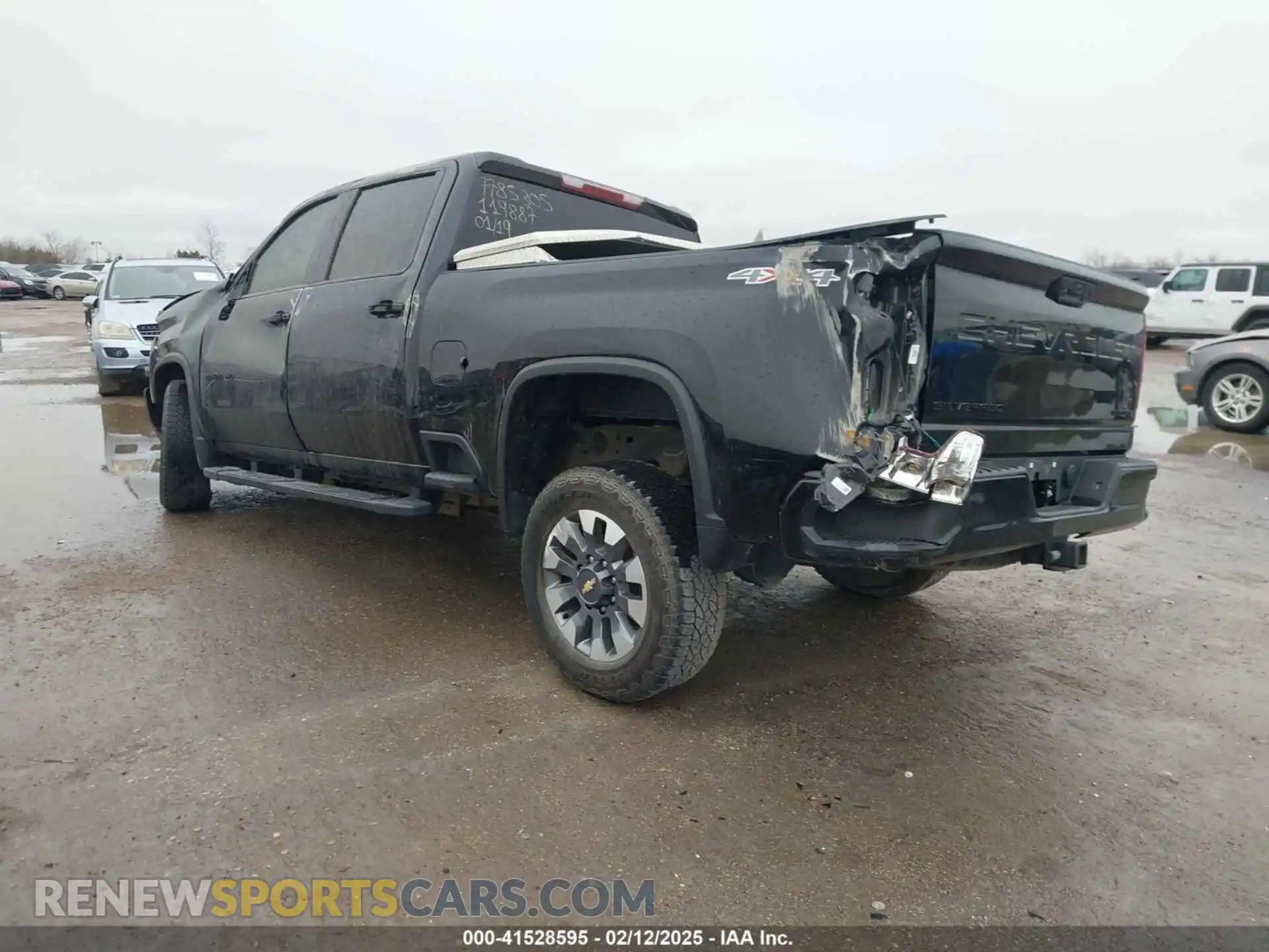 3 fotografías del automóvil dañado 1GC4YME77PF119887 CHEVROLET SILVERADO 2500HD 2023