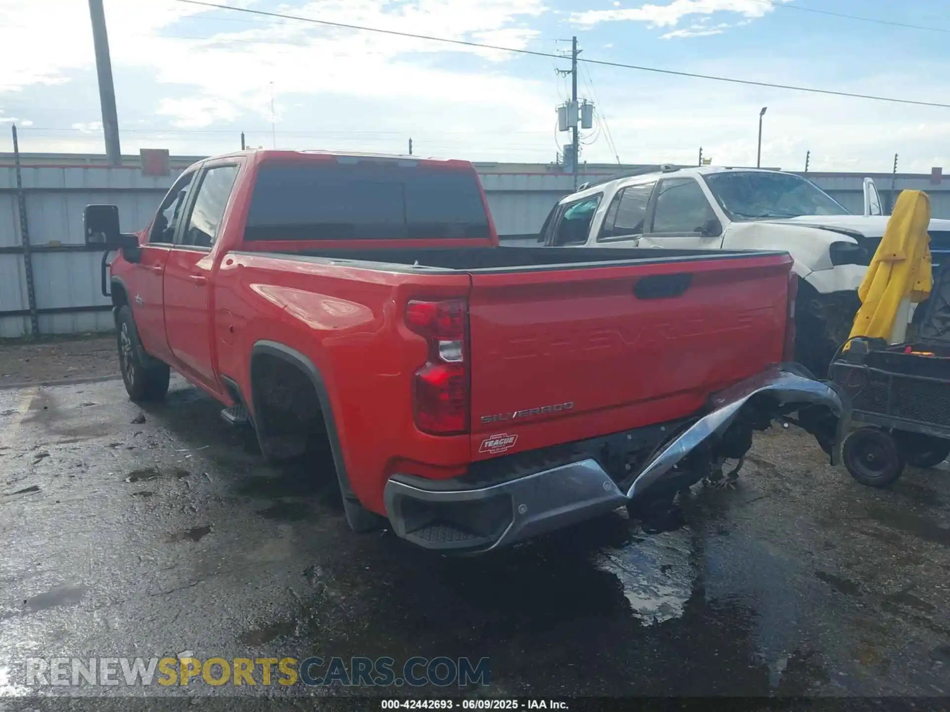 3 Photograph of a damaged car 1GC1KNEY0SF134226 CHEVROLET SILVERADO 2500HD 2025
