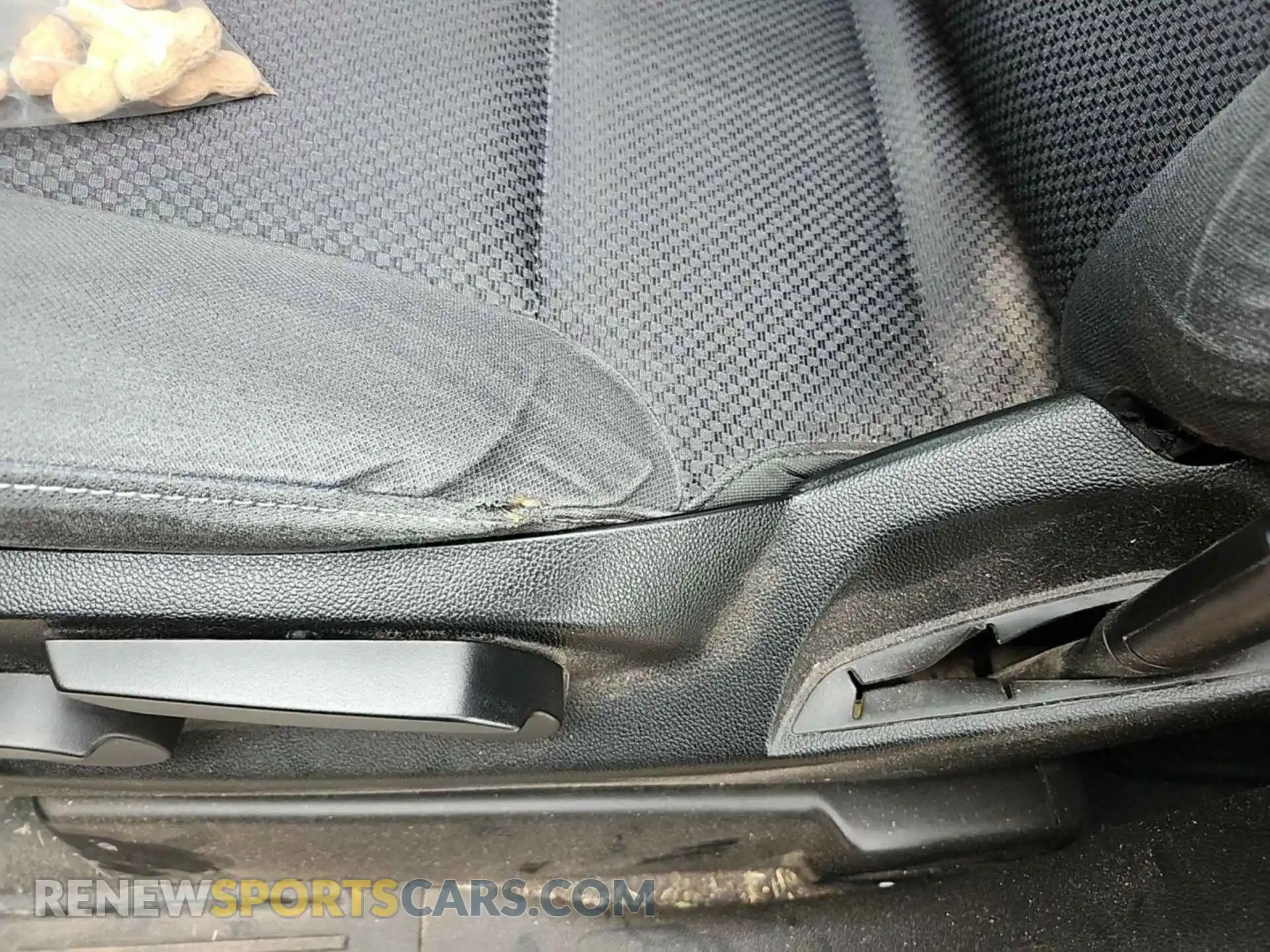 2 fotografías del automóvil dañado 2GCVKPECXK1203559 CHEVROLET SILVERADO LD 2019