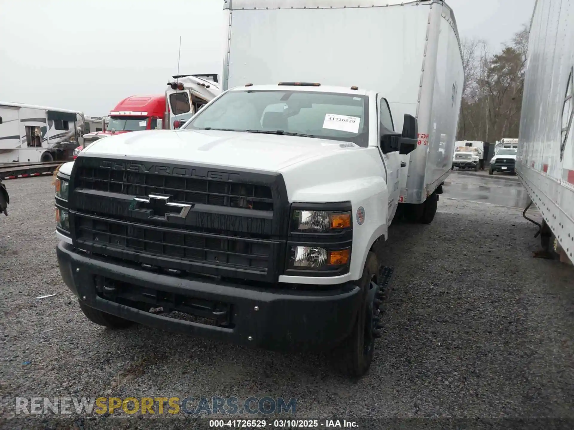 2 Photograph of a damaged car 1HTKHPVK2PH282399 CHEVROLET SILVERADO MD 2023