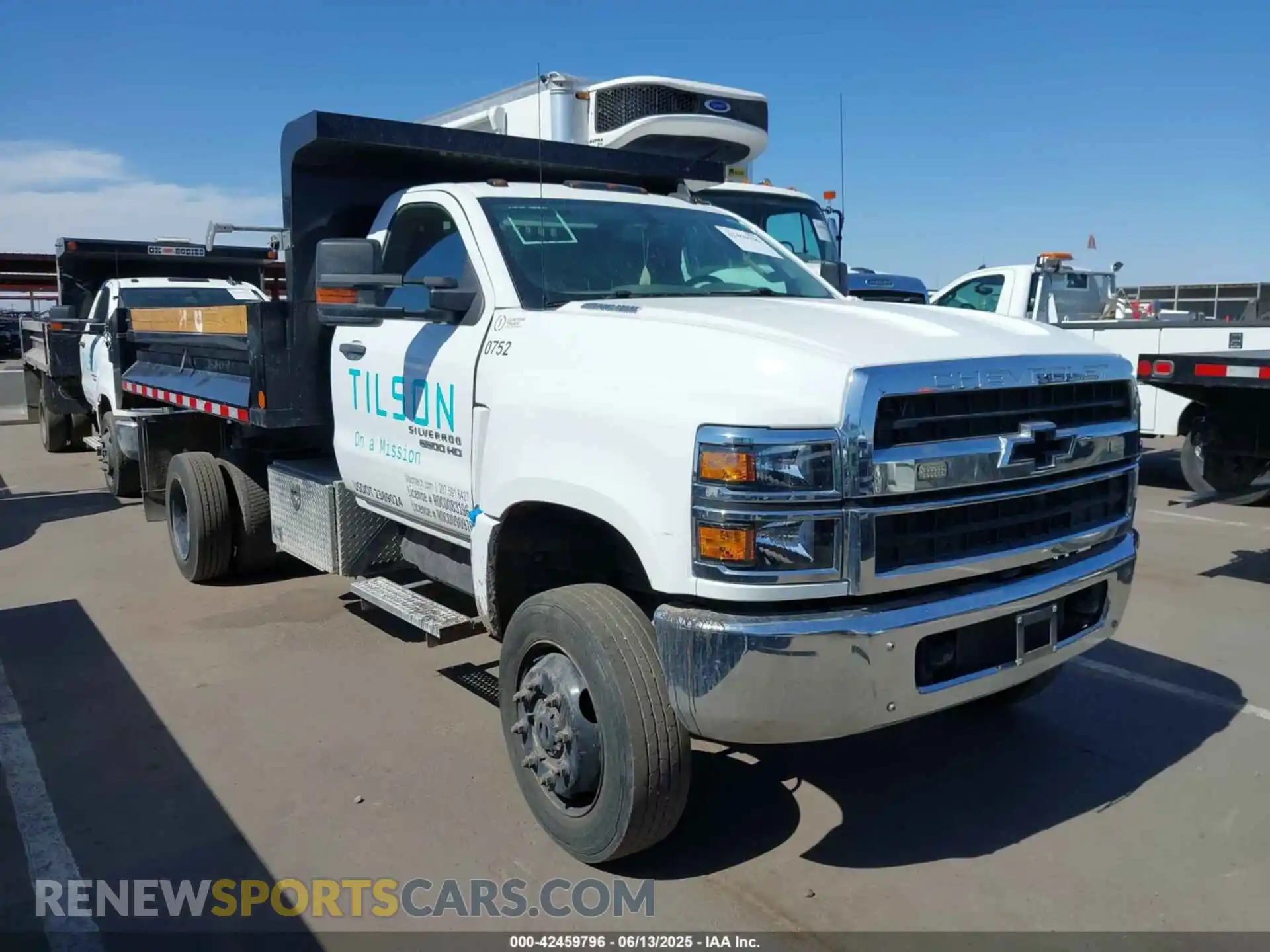 1 Photograph of a damaged car 1HTKJPVM3PH218491 CHEVROLET SILVERADO MD 2023